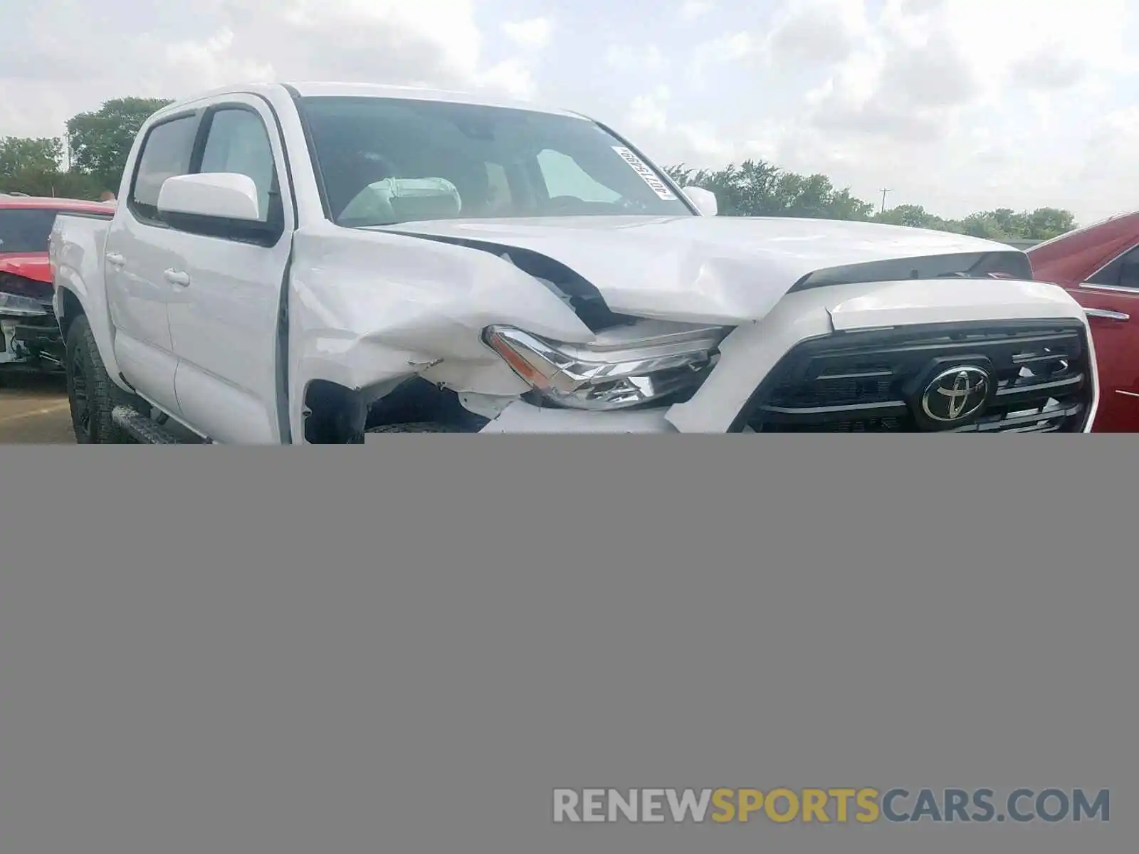 1 Photograph of a damaged car 5TFAX5GNXKX152585 TOYOTA TACOMA DOU 2019