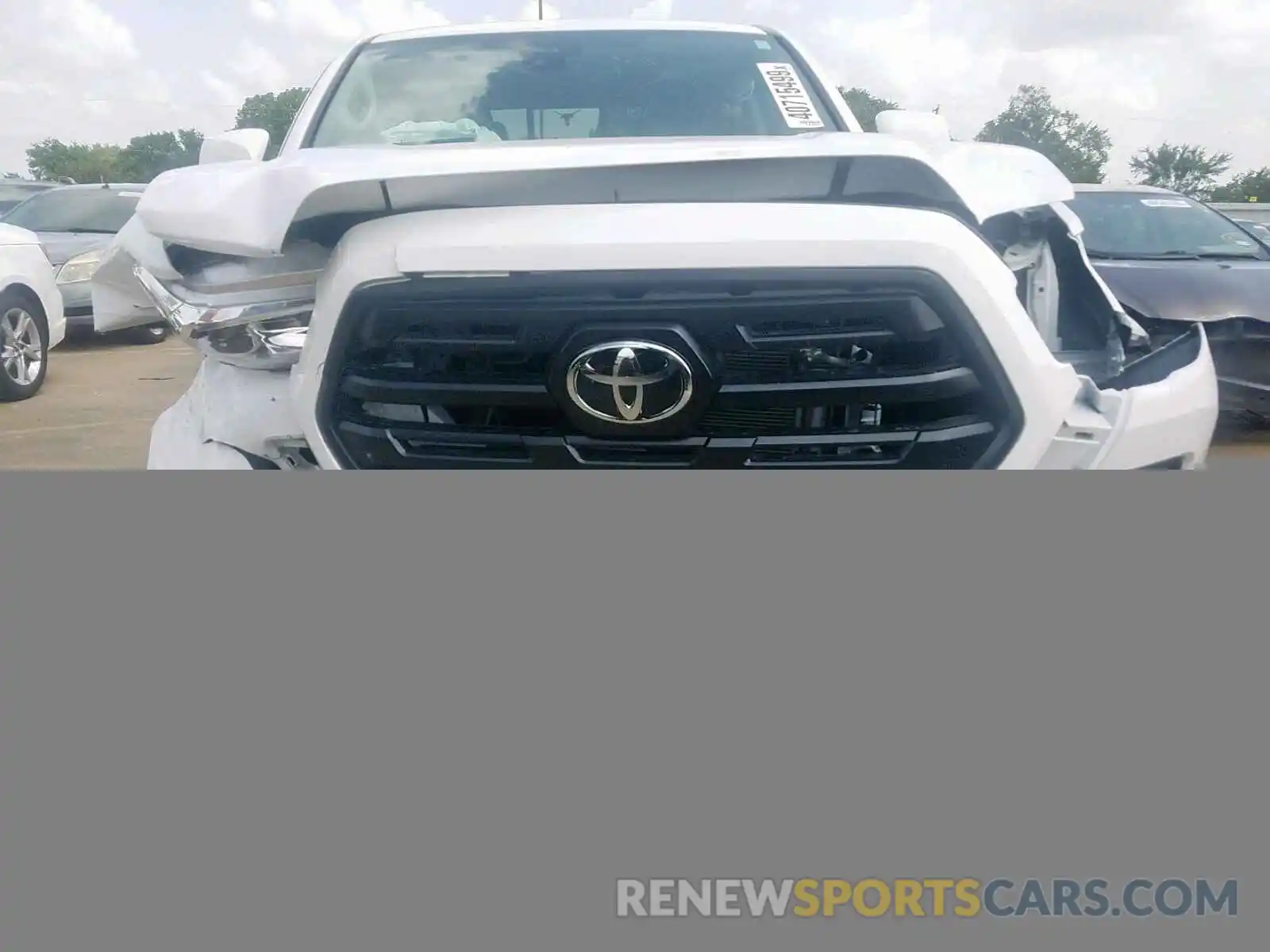 9 Photograph of a damaged car 5TFAX5GNXKX152585 TOYOTA TACOMA DOU 2019