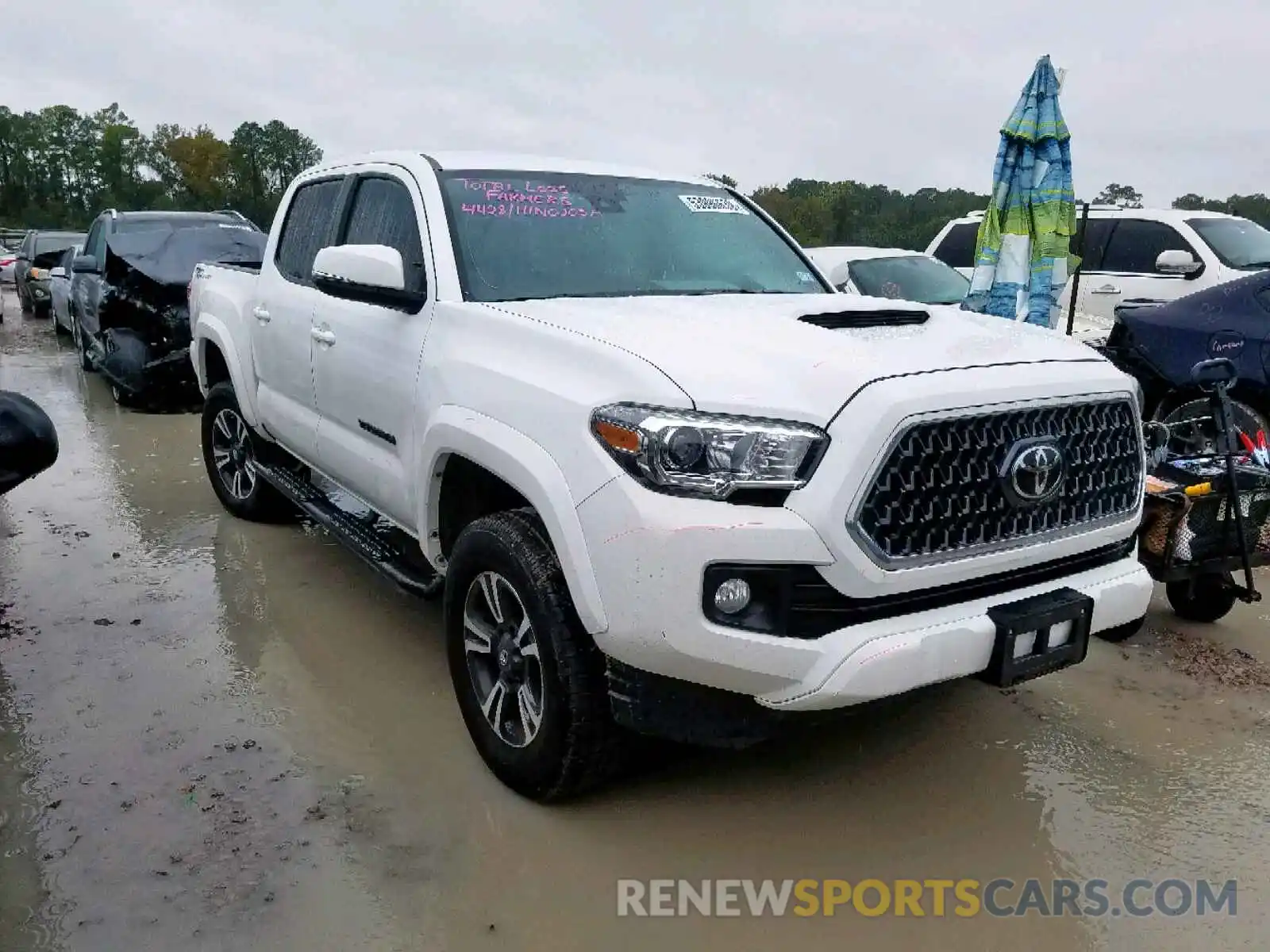 1 Photograph of a damaged car 5TFAZ5CN0KX077556 TOYOTA TACOMA DOU 2019