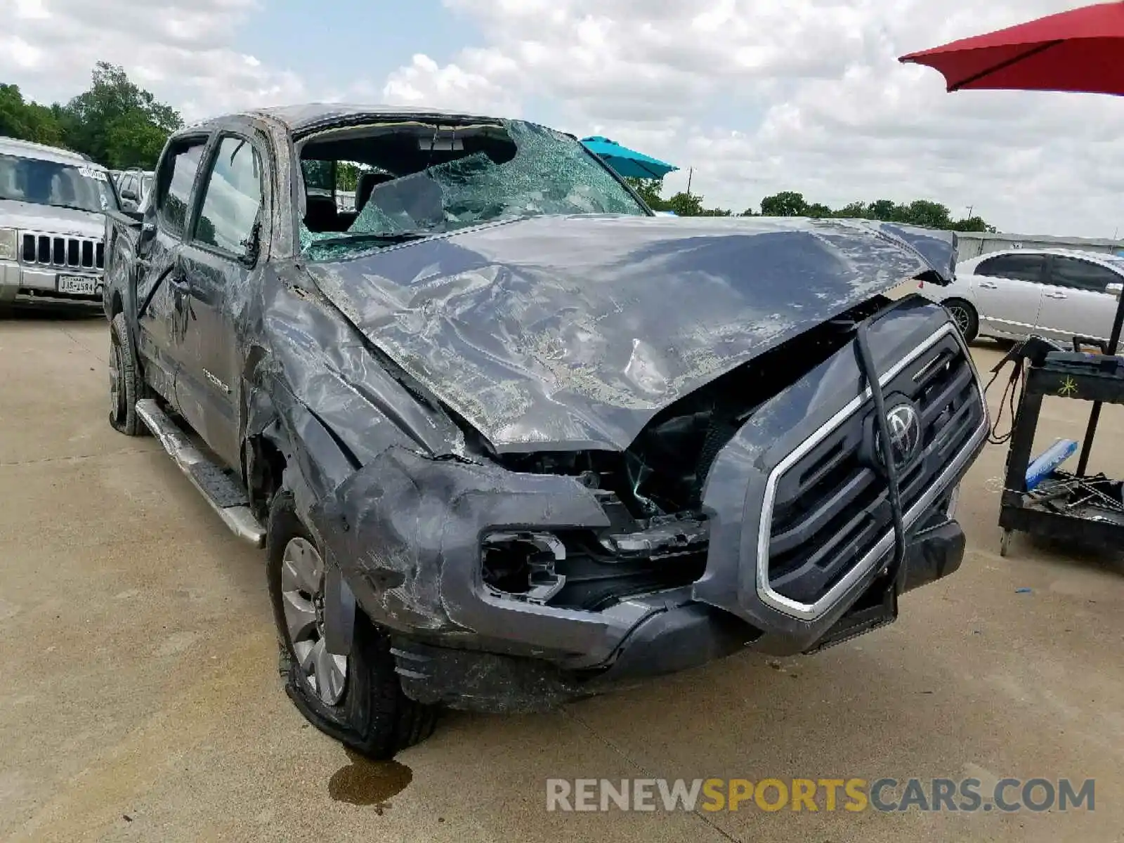 1 Photograph of a damaged car 5TFAZ5CN0KX081302 TOYOTA TACOMA DOU 2019