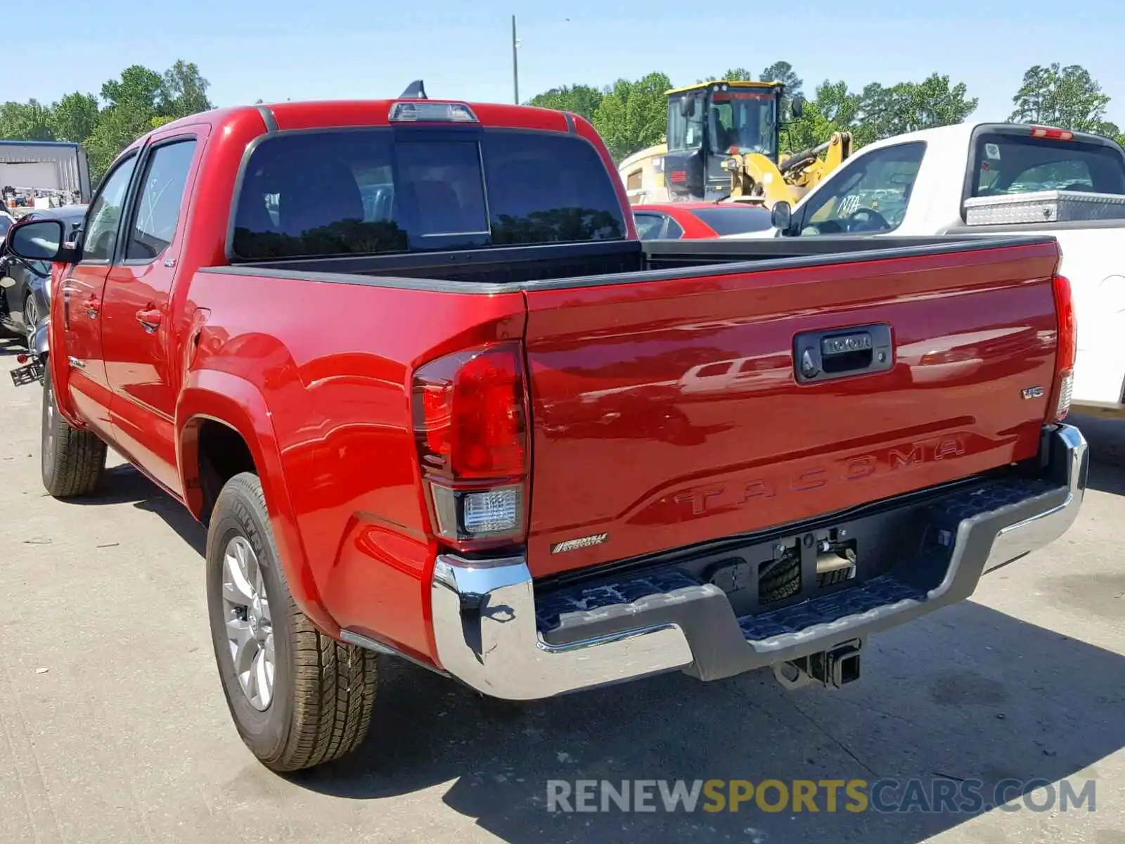 3 Photograph of a damaged car 5TFAZ5CN4KX078855 TOYOTA TACOMA DOU 2019