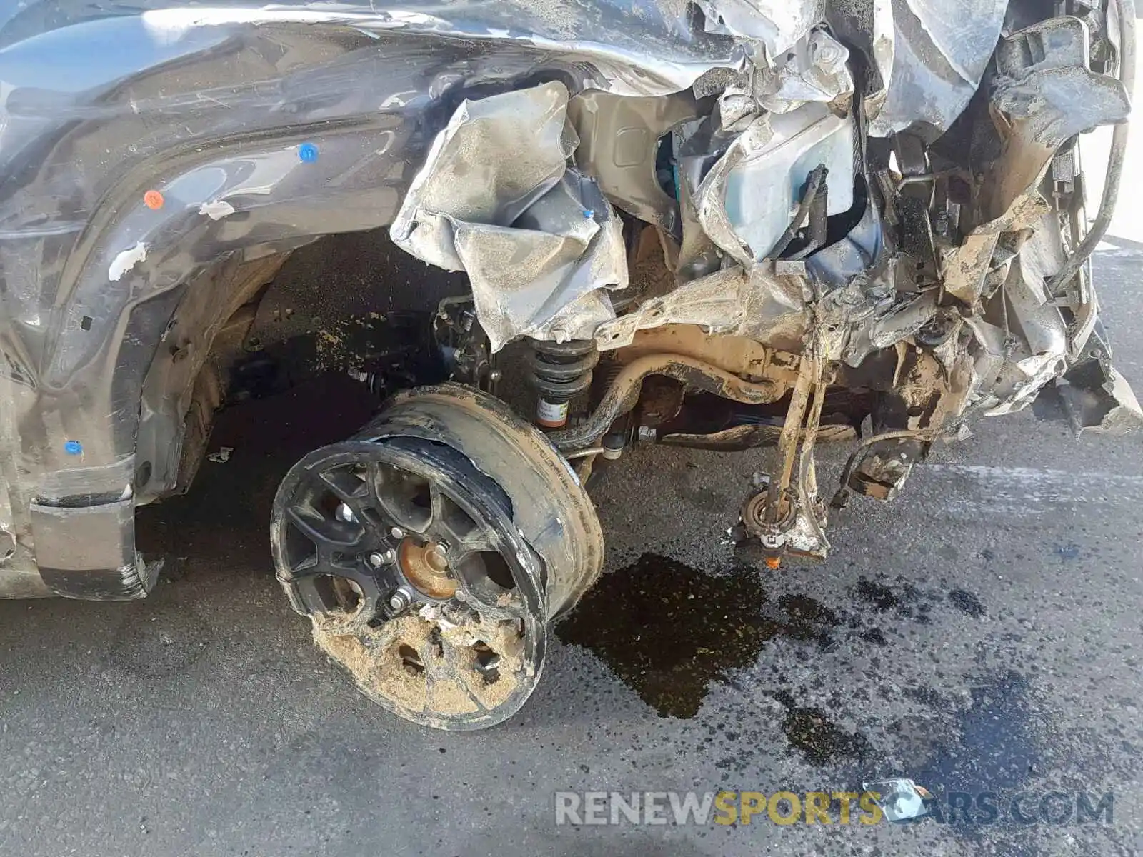 9 Photograph of a damaged car 5TFAZ5CN4KX083246 TOYOTA TACOMA DOU 2019