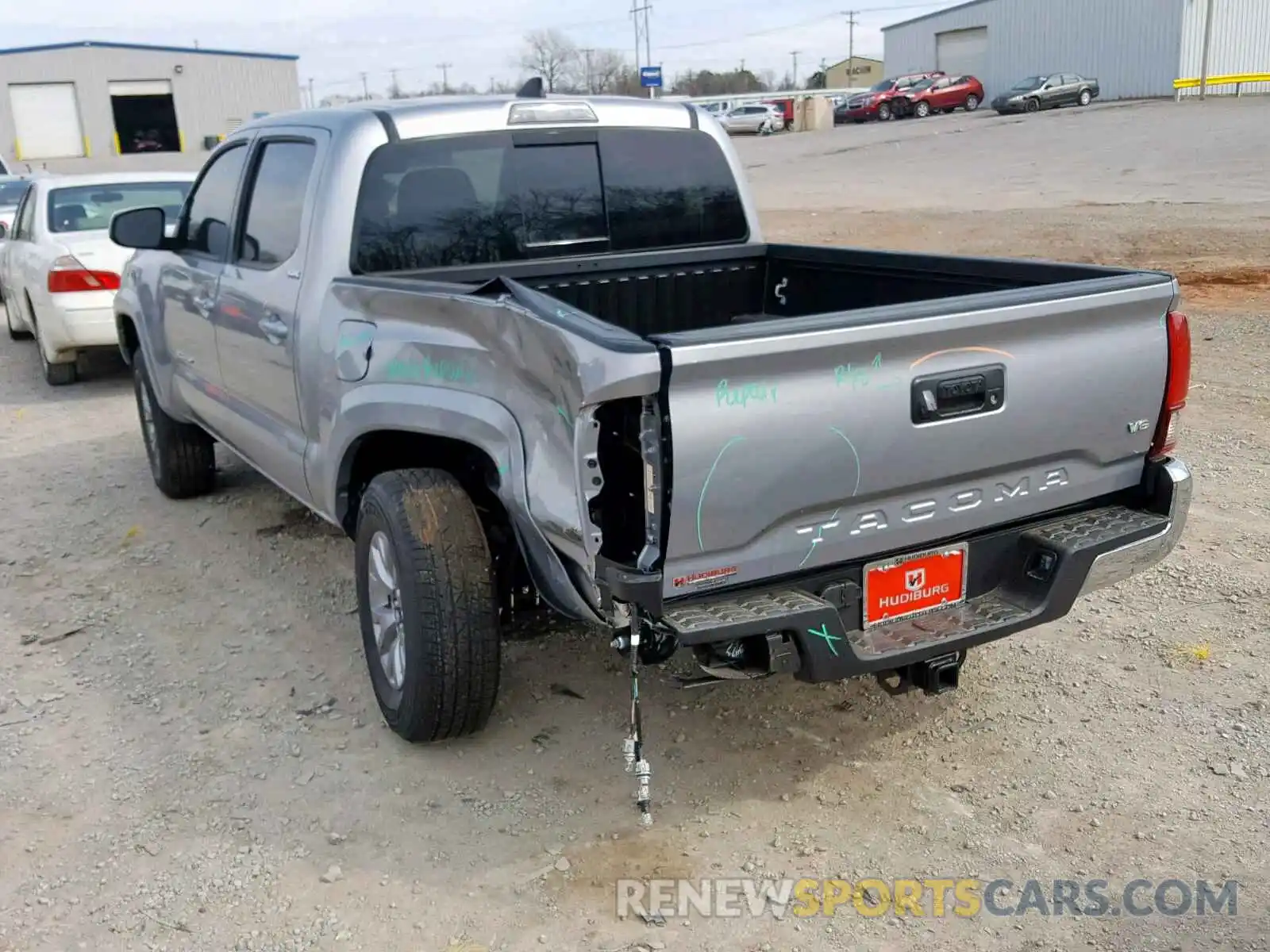 9 Photograph of a damaged car 5TFAZ5CN7KX078381 TOYOTA TACOMA DOU 2019