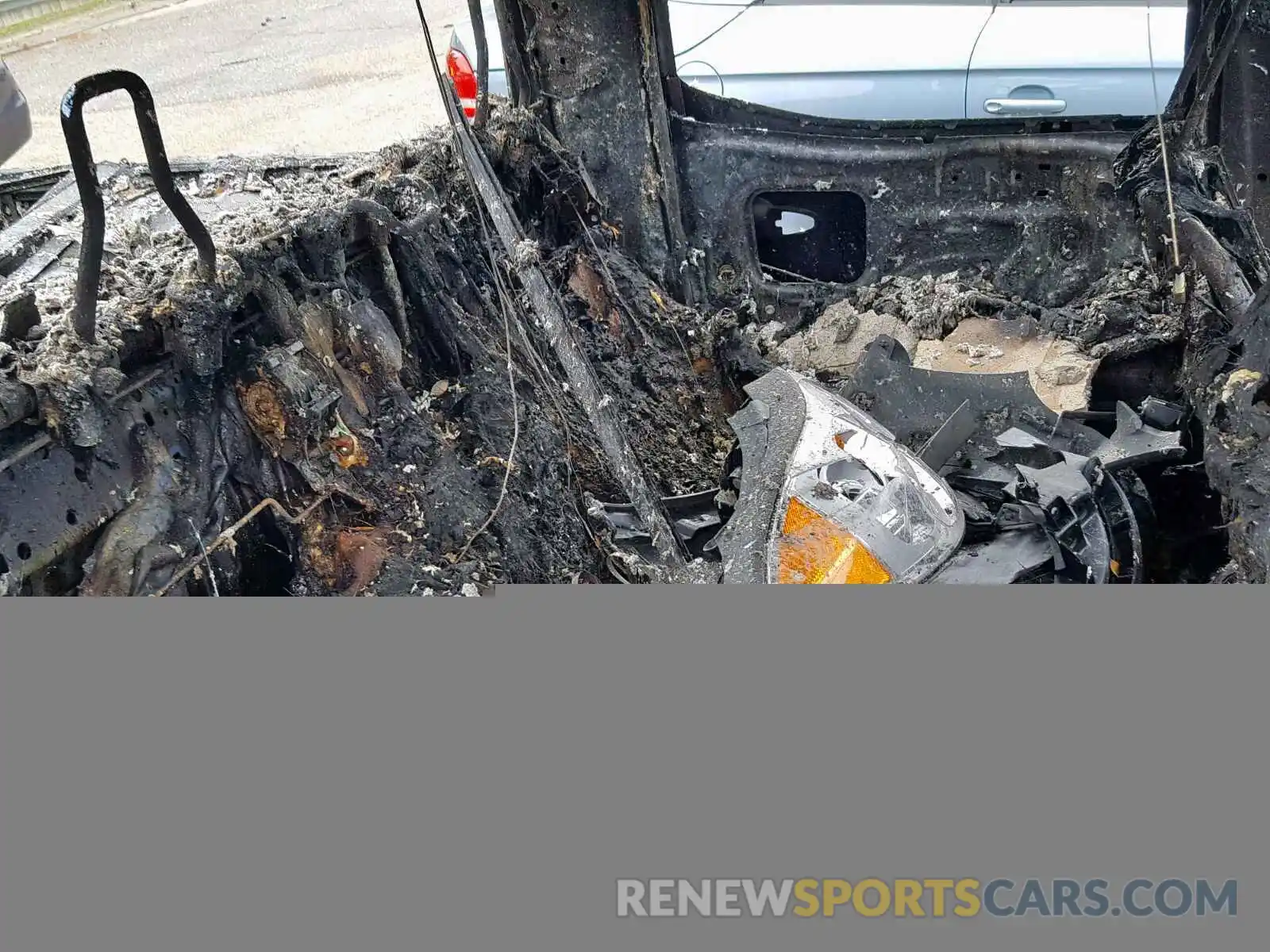 6 Photograph of a damaged car 5TFAZ5CN8KX077840 TOYOTA TACOMA DOU 2019