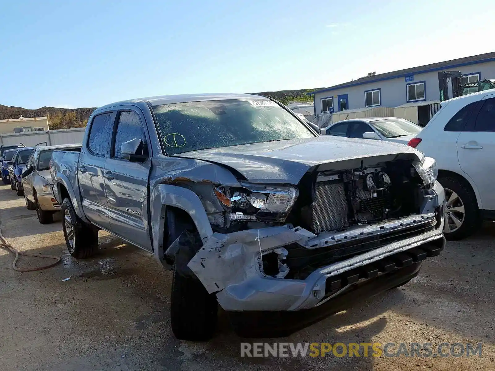 1 Photograph of a damaged car 5TFAZ5CN8KX082083 TOYOTA TACOMA DOU 2019