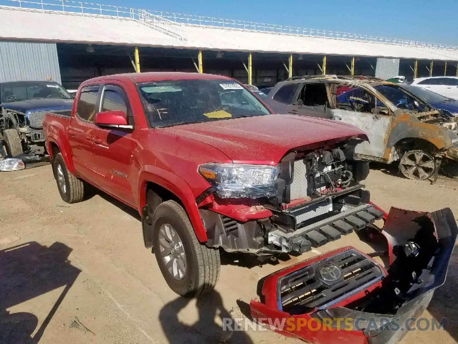 1 Photograph of a damaged car 5TFAZ5CN9KX077300 TOYOTA TACOMA DOU 2019