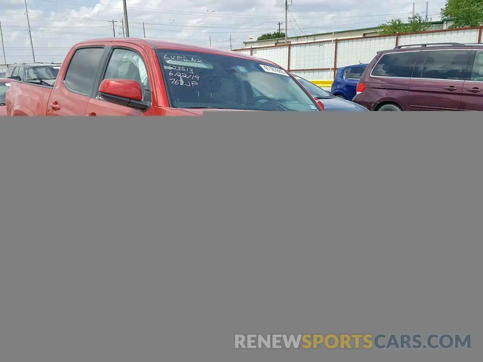 1 Photograph of a damaged car 5TFAZ5CNXKX080125 TOYOTA TACOMA DOU 2019