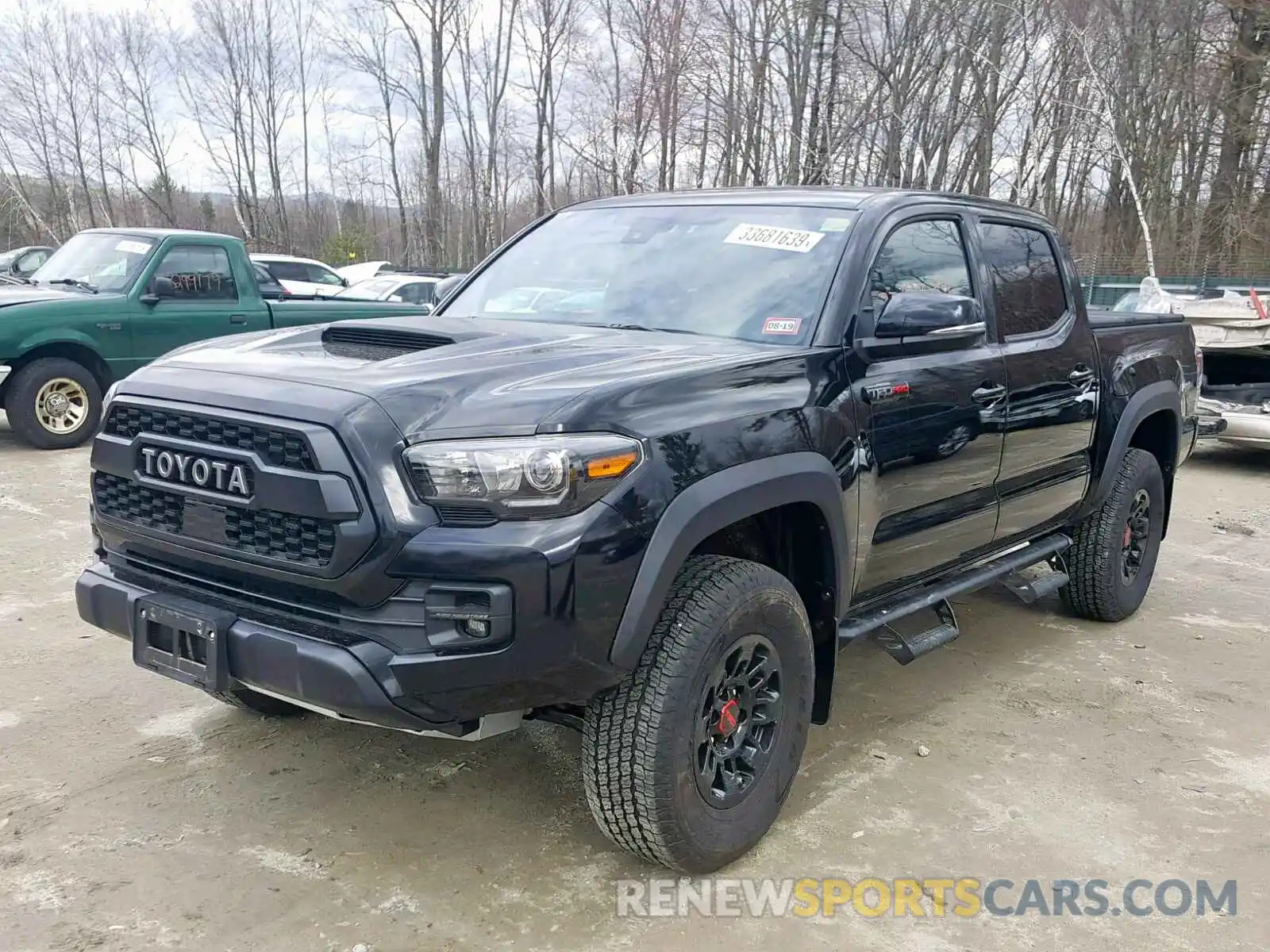 2 Photograph of a damaged car 5TFCZ5AN4KX177798 TOYOTA TACOMA DOU 2019