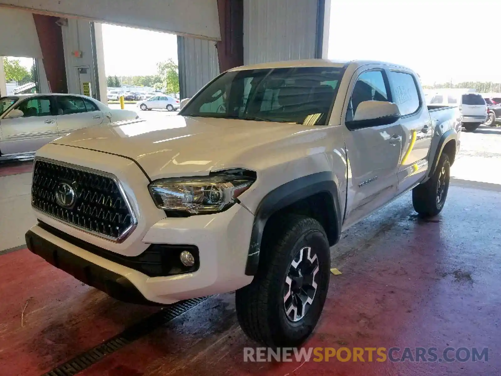 2 Photograph of a damaged car 5TFCZ5AN5KX172416 TOYOTA TACOMA DOU 2019