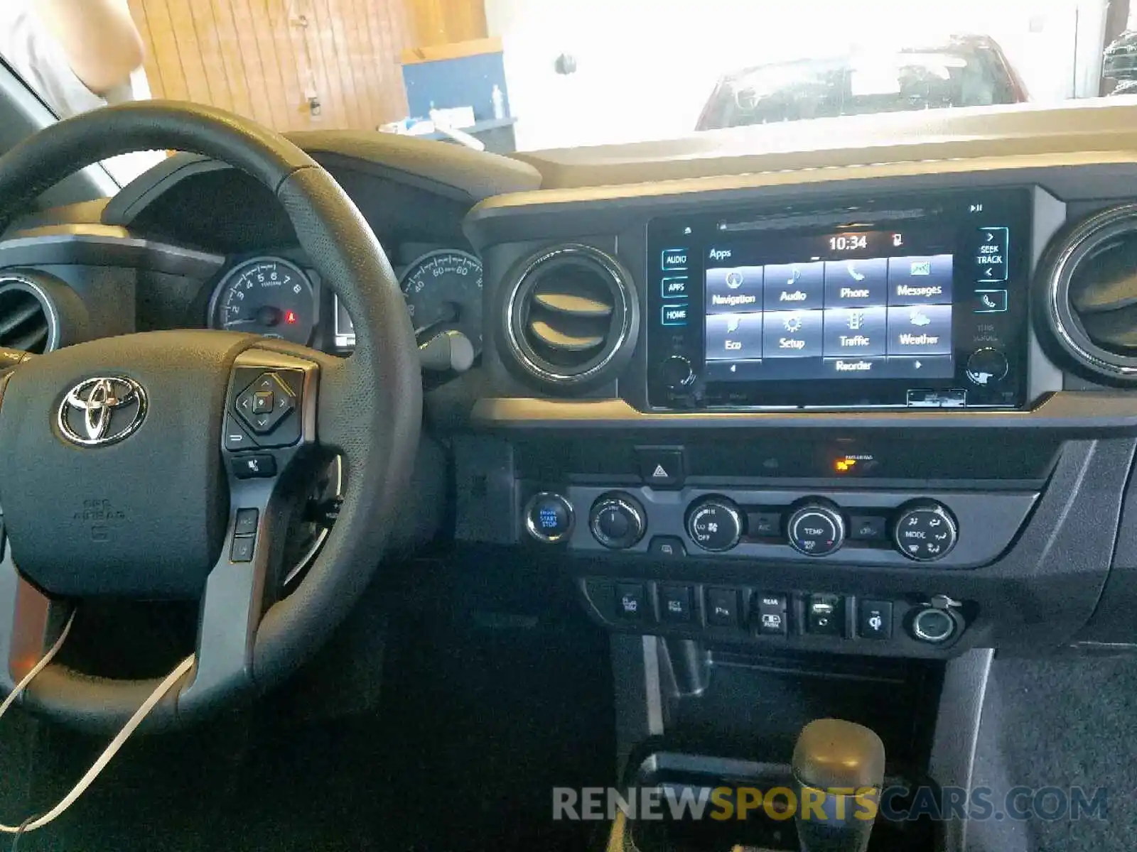 9 Photograph of a damaged car 5TFCZ5AN5KX172416 TOYOTA TACOMA DOU 2019