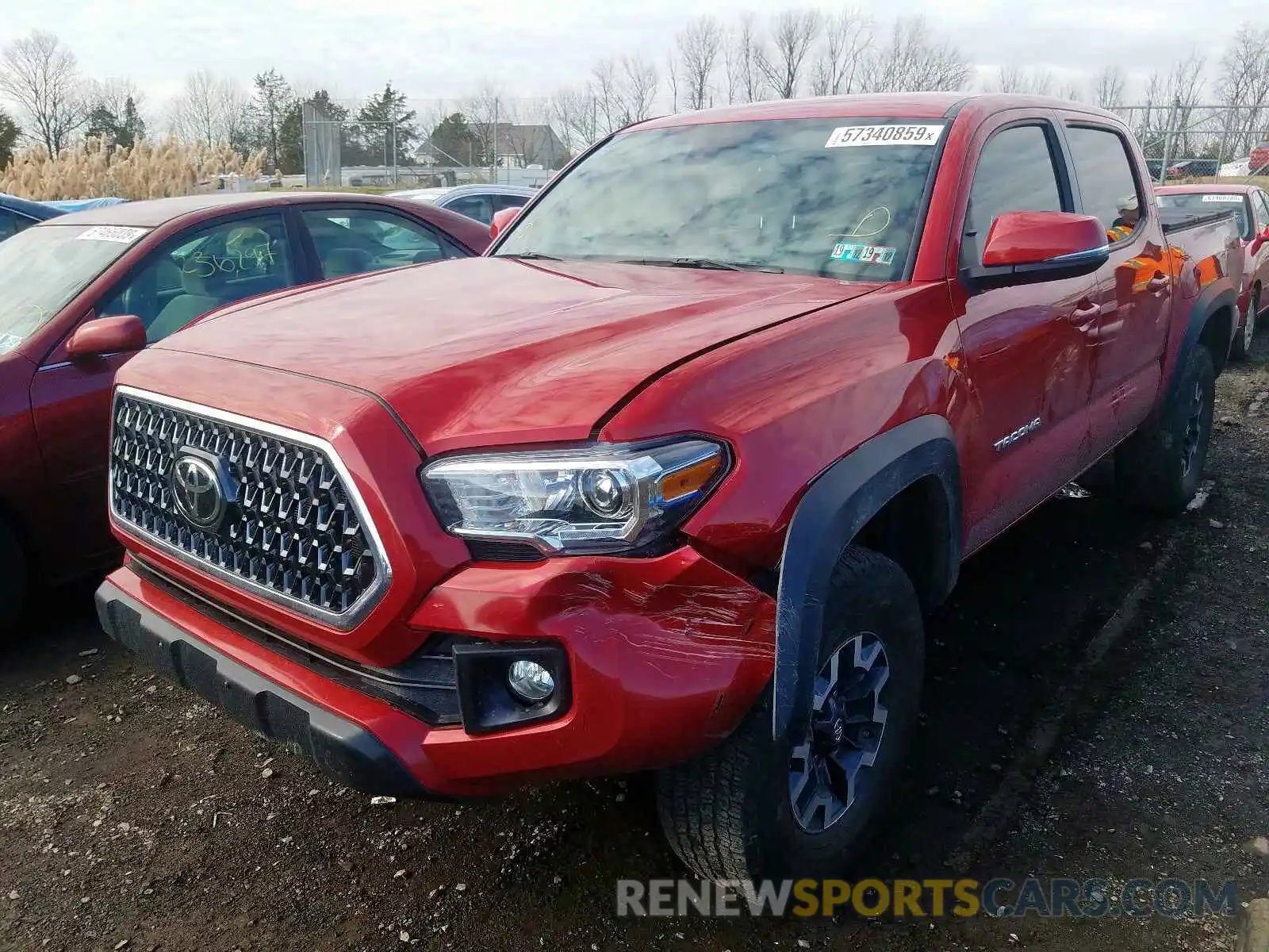 2 Photograph of a damaged car 5TFCZ5AN5KX174179 TOYOTA TACOMA DOU 2019