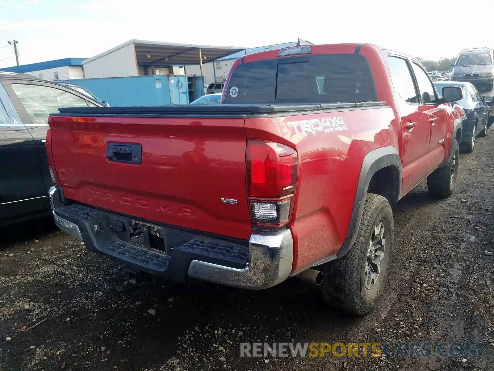 4 Фотография поврежденного автомобиля 5TFCZ5AN5KX174179 TOYOTA TACOMA DOU 2019