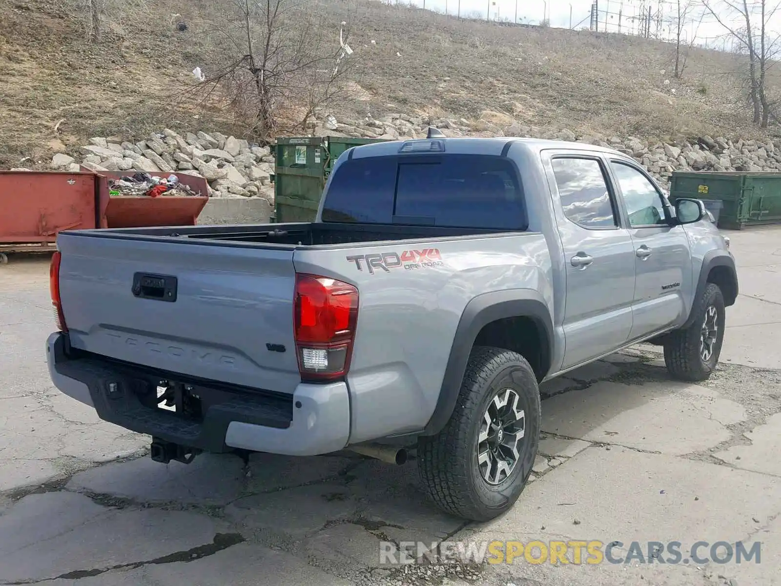 4 Фотография поврежденного автомобиля 5TFCZ5AN6KX177740 TOYOTA TACOMA DOU 2019