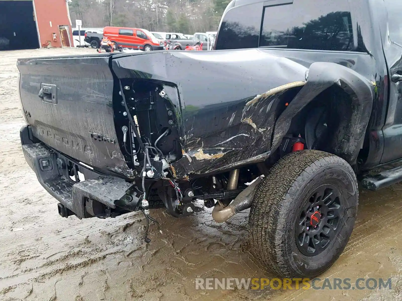 9 Photograph of a damaged car 5TFCZ5AN6KX183103 TOYOTA TACOMA DOU 2019