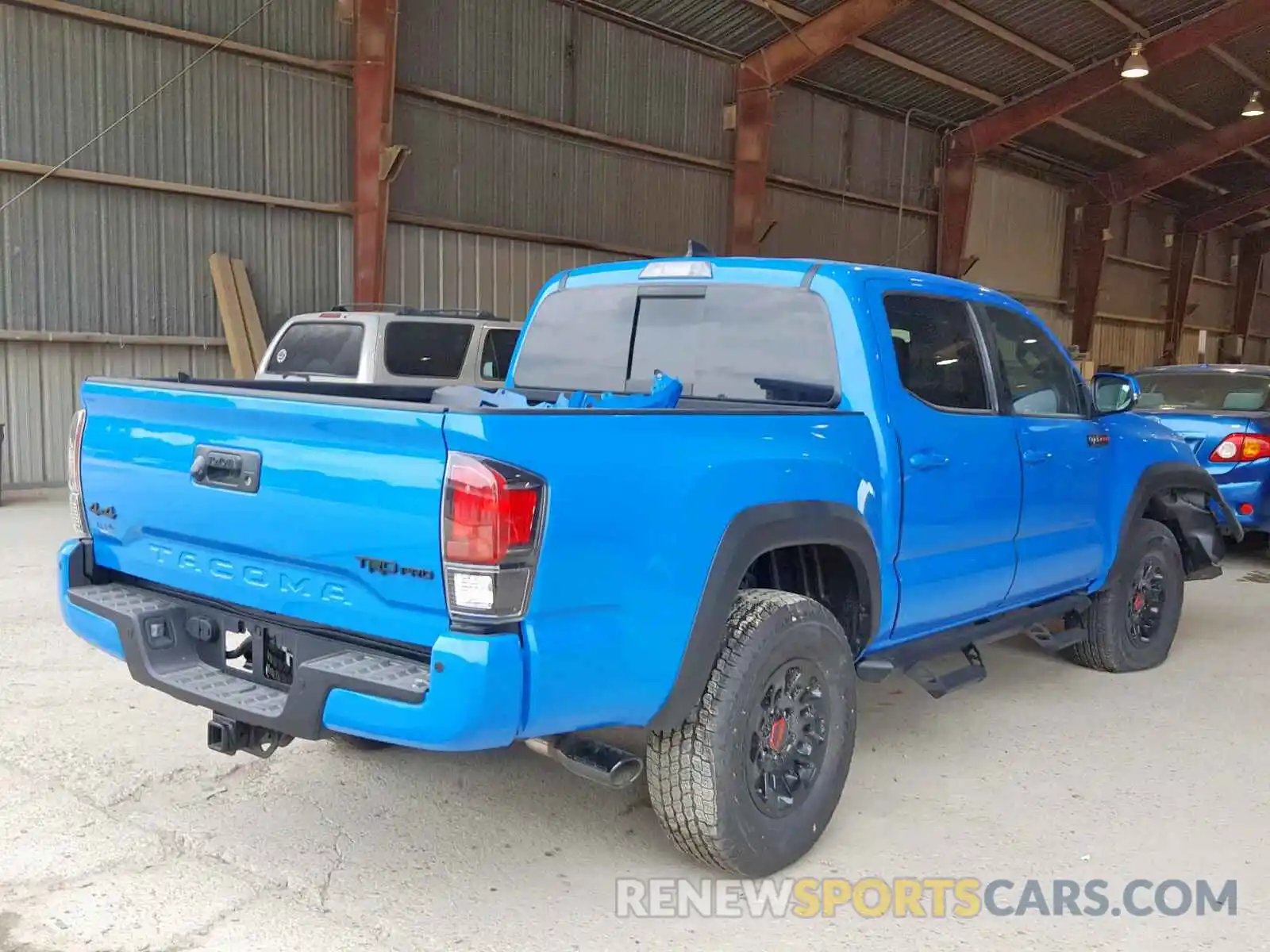 4 Photograph of a damaged car 5TFCZ5AN8KX181756 TOYOTA TACOMA DOU 2019