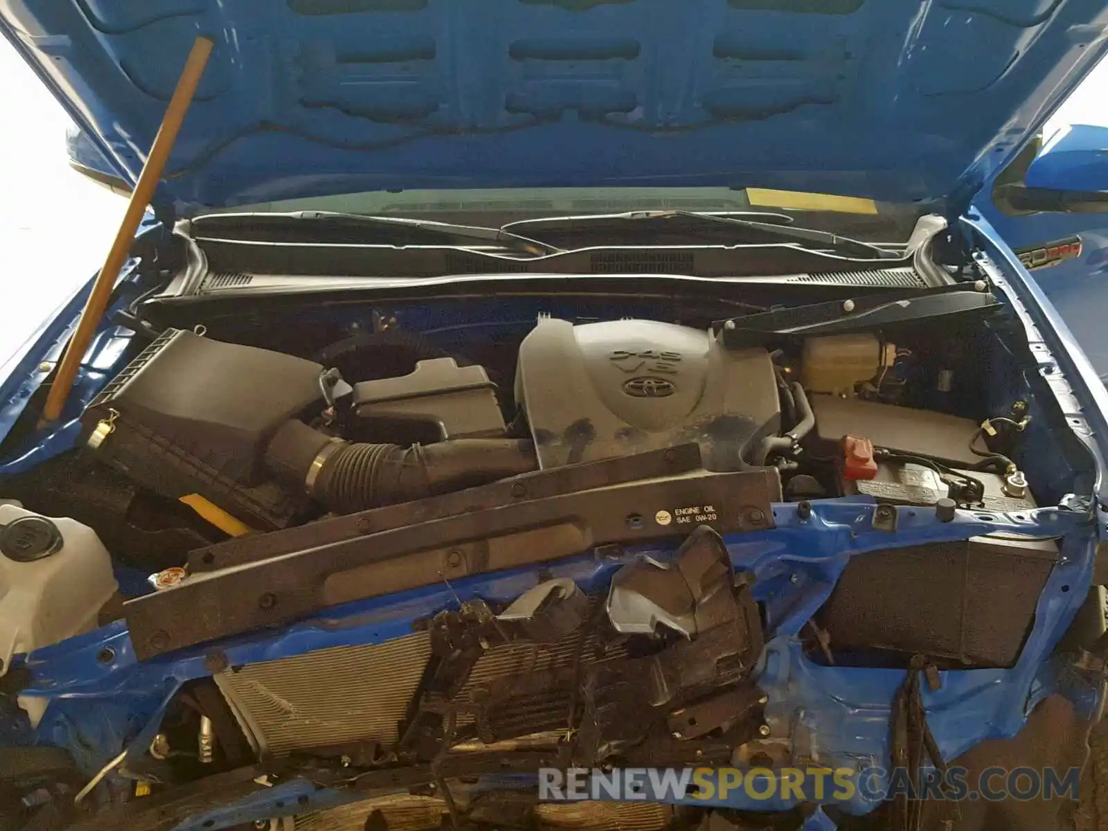 7 Photograph of a damaged car 5TFCZ5AN8KX181756 TOYOTA TACOMA DOU 2019