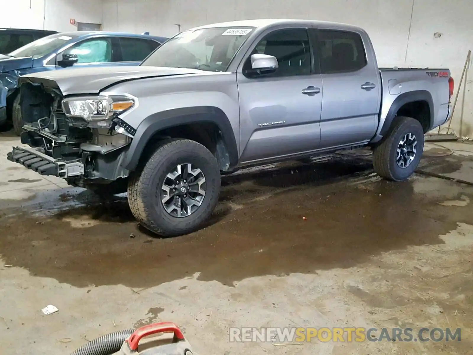 2 Photograph of a damaged car 5TFCZ5AN9KX167851 TOYOTA TACOMA DOU 2019