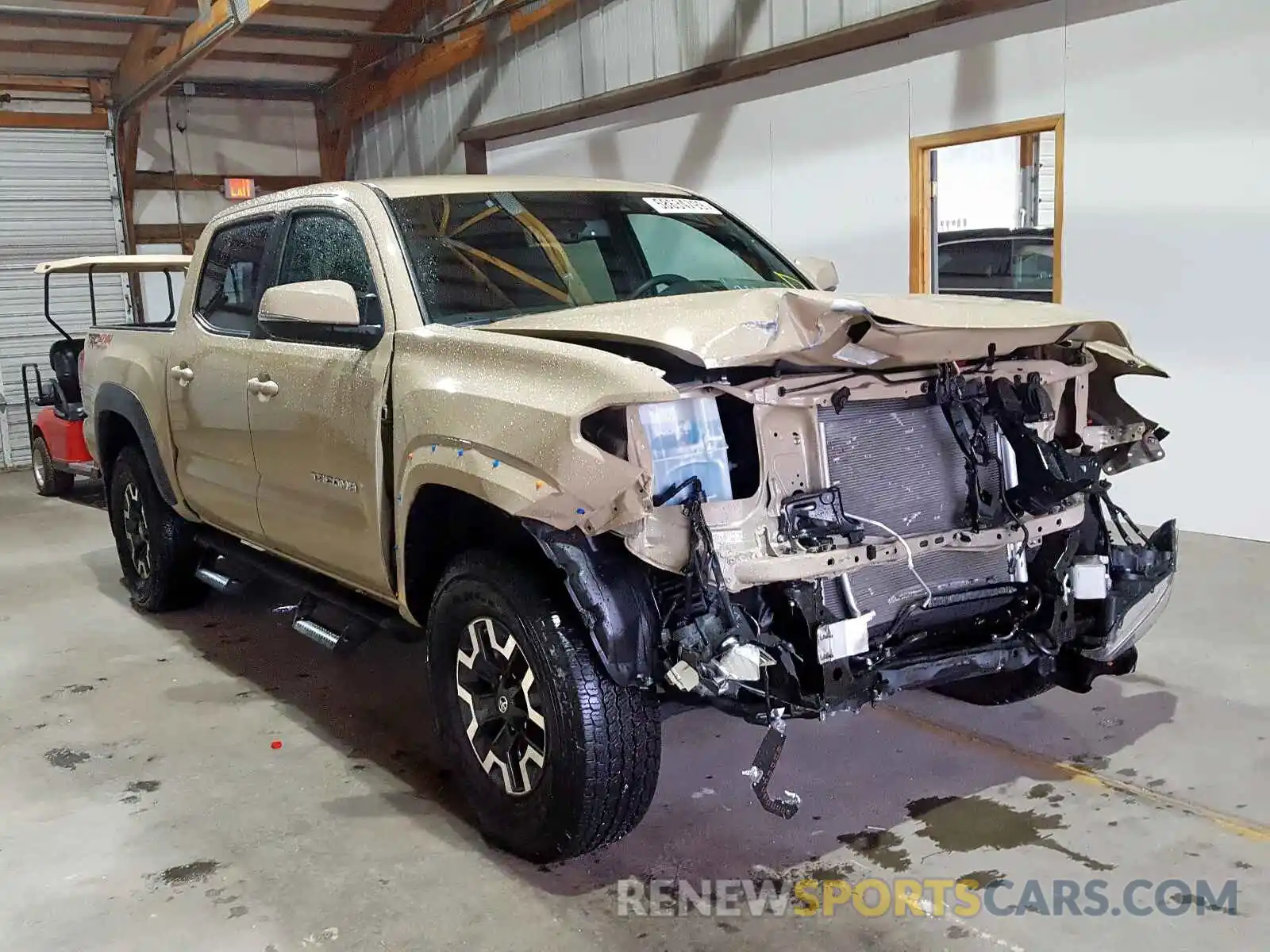 1 Photograph of a damaged car 5TFCZ5AN9KX174038 TOYOTA TACOMA DOU 2019