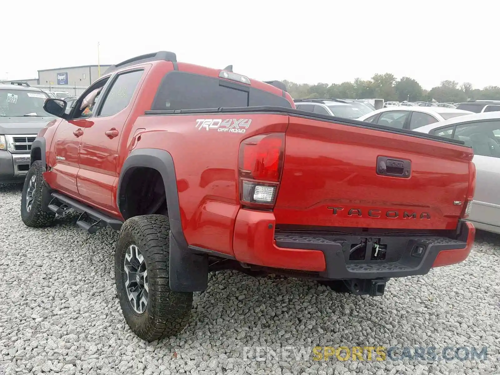 3 Photograph of a damaged car 5TFCZ5ANXKX167406 TOYOTA TACOMA DOU 2019