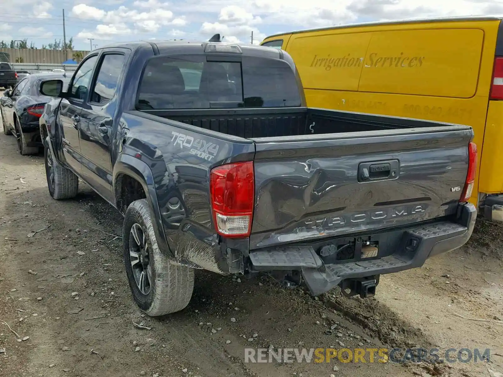 3 Фотография поврежденного автомобиля 5TFCZ5ANXKX171147 TOYOTA TACOMA DOU 2019