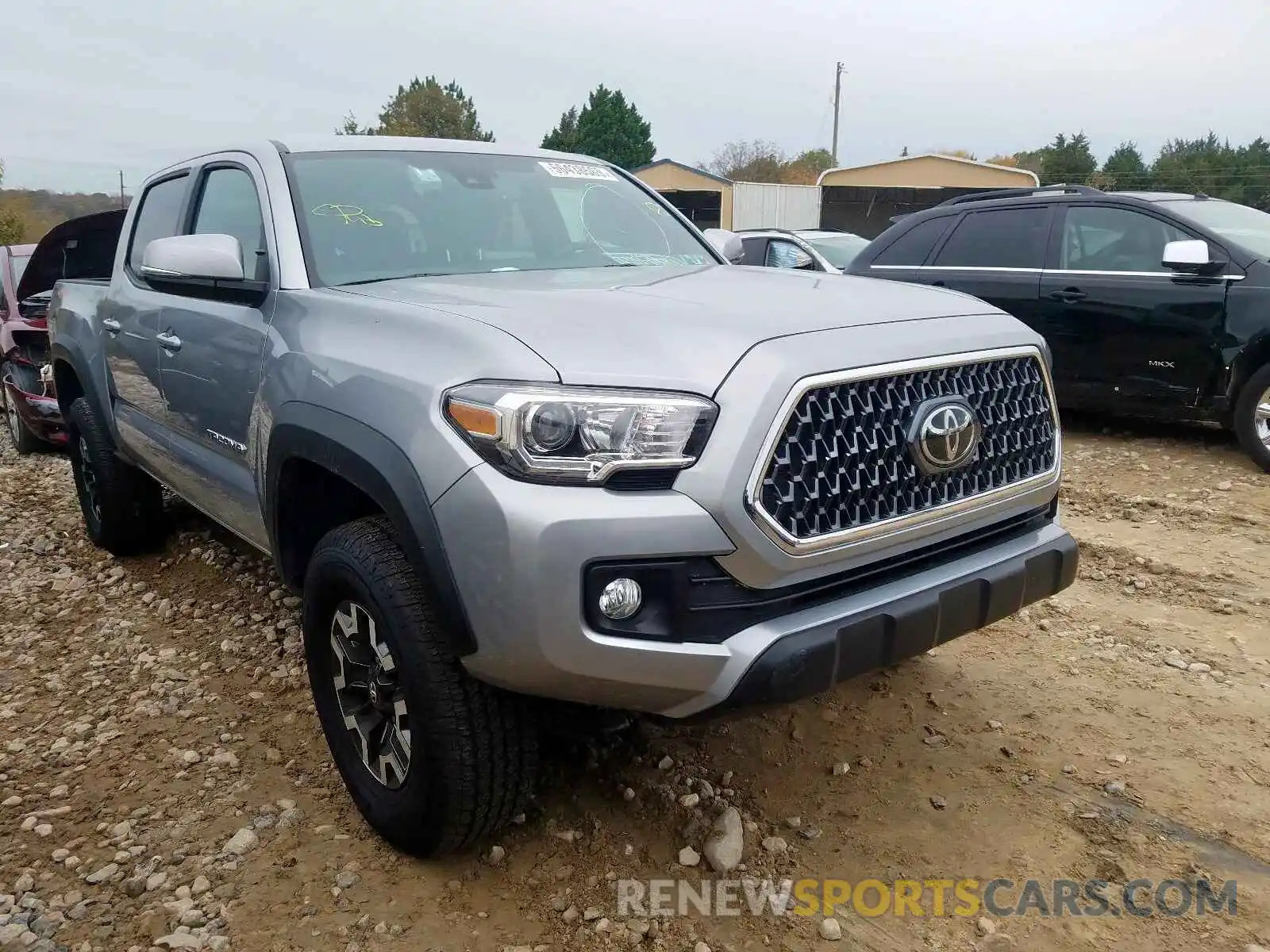 1 Photograph of a damaged car 5TFCZ5ANXKX190815 TOYOTA TACOMA DOU 2019