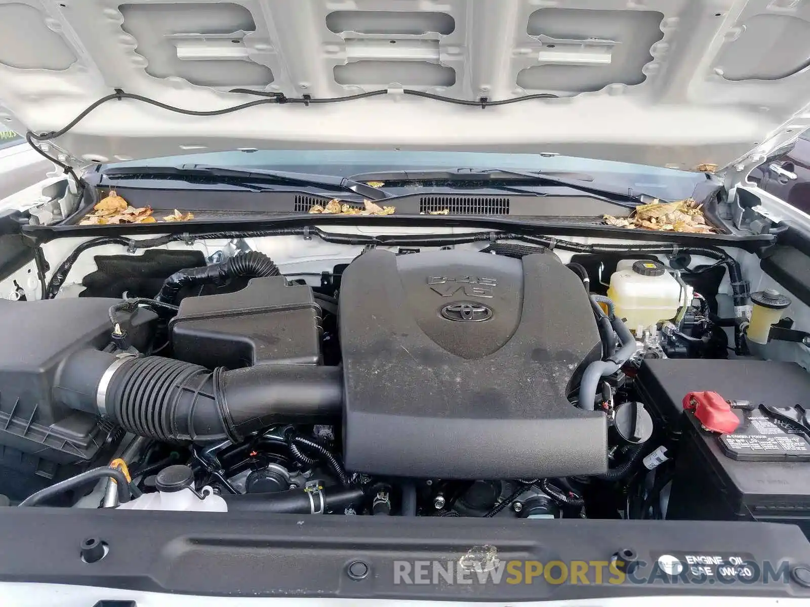 7 Photograph of a damaged car 5TFCZ5ANXKX191009 TOYOTA TACOMA DOU 2019