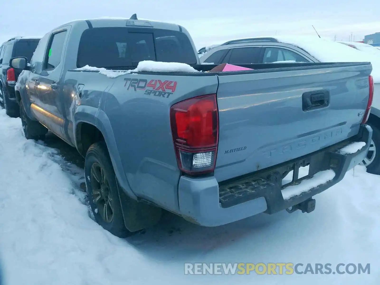 3 Photograph of a damaged car 5TFDZ5BN1KX044760 TOYOTA TACOMA DOU 2019