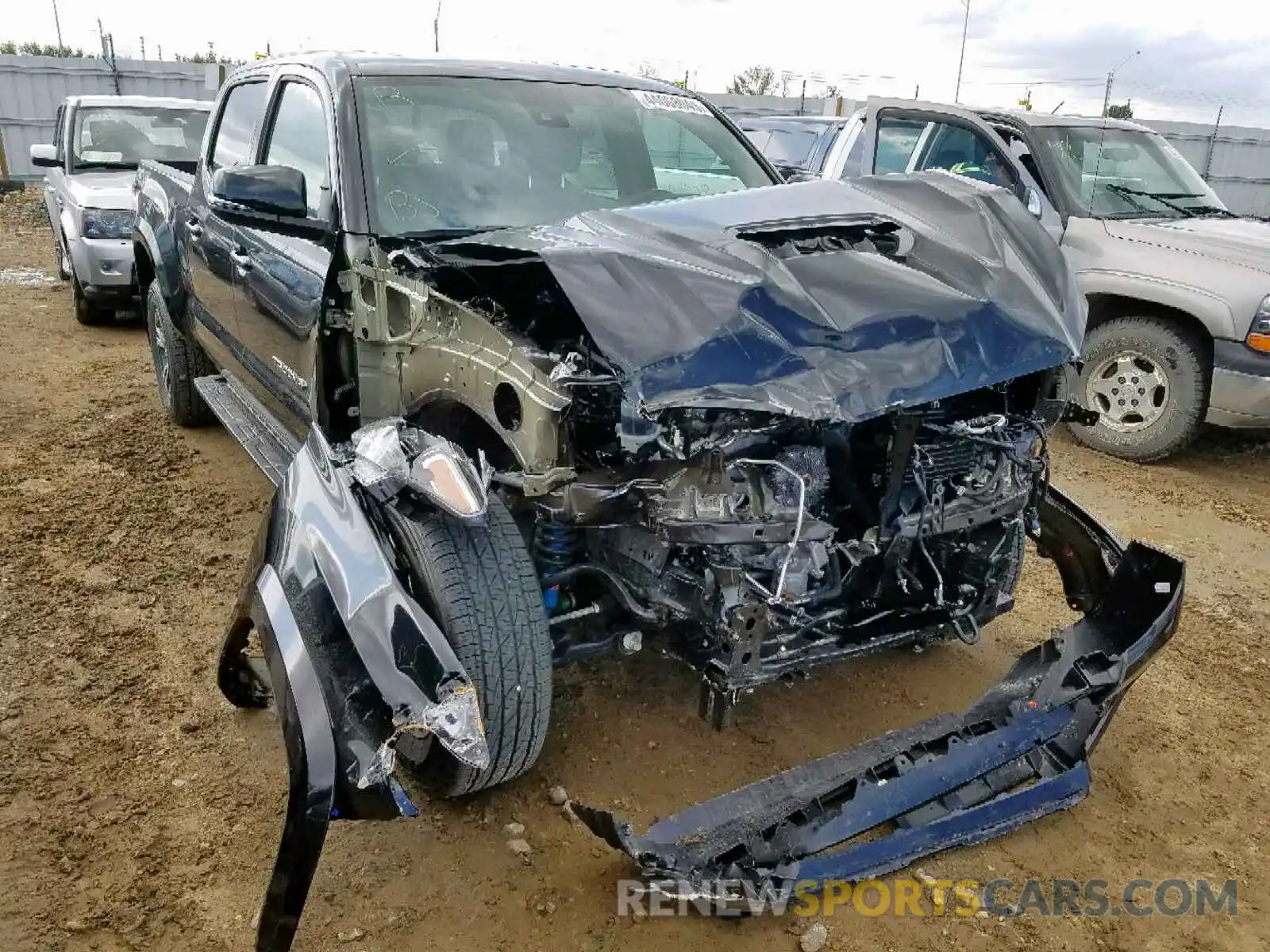 1 Photograph of a damaged car 5TFDZ5BN2KX041804 TOYOTA TACOMA DOU 2019