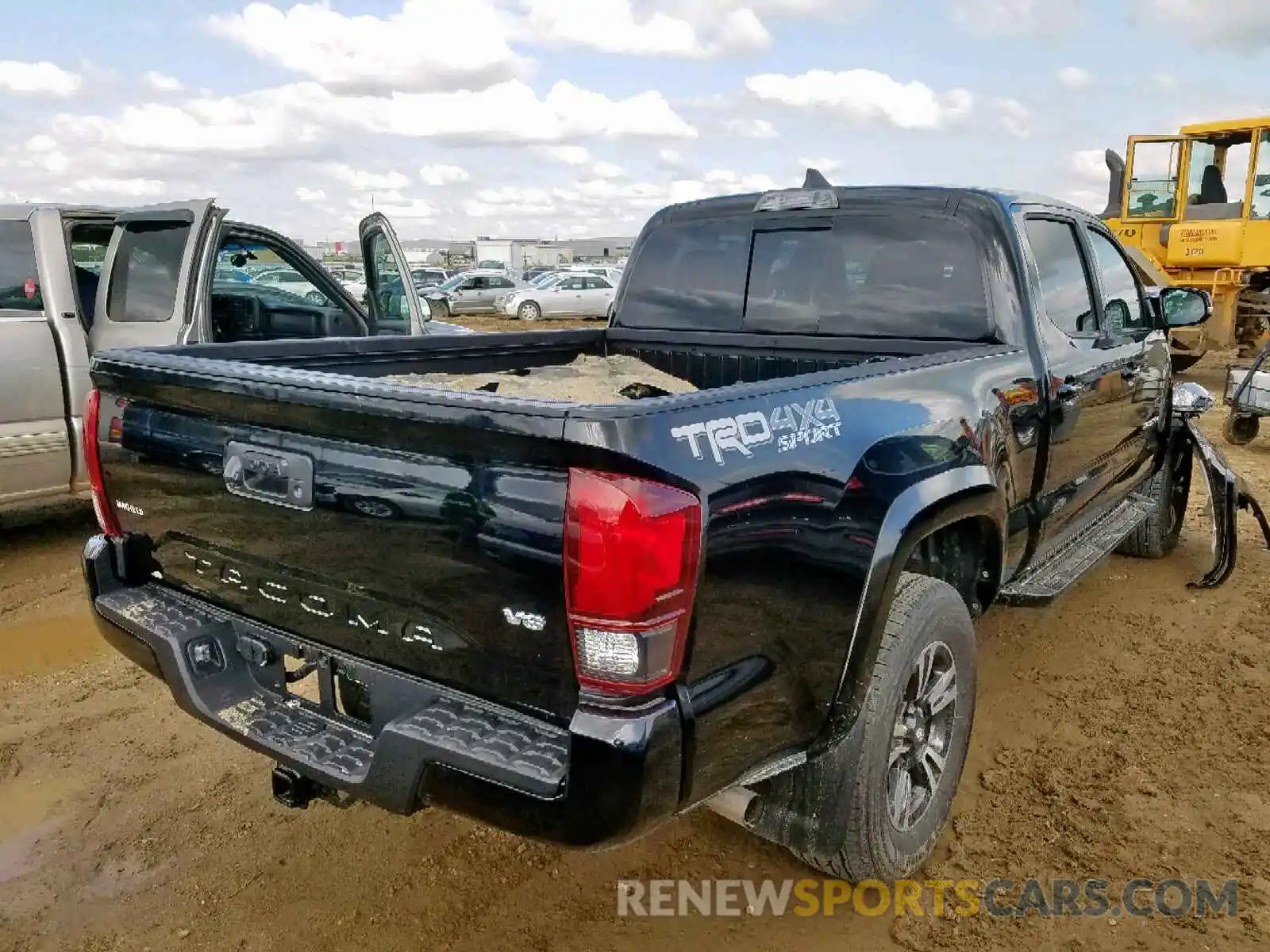 4 Photograph of a damaged car 5TFDZ5BN2KX041804 TOYOTA TACOMA DOU 2019