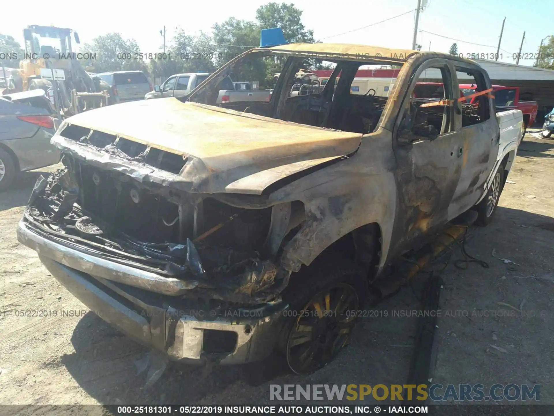 2 Photograph of a damaged car 5TFAY5F10KX780277 TOYOTA TUNDRA 2019