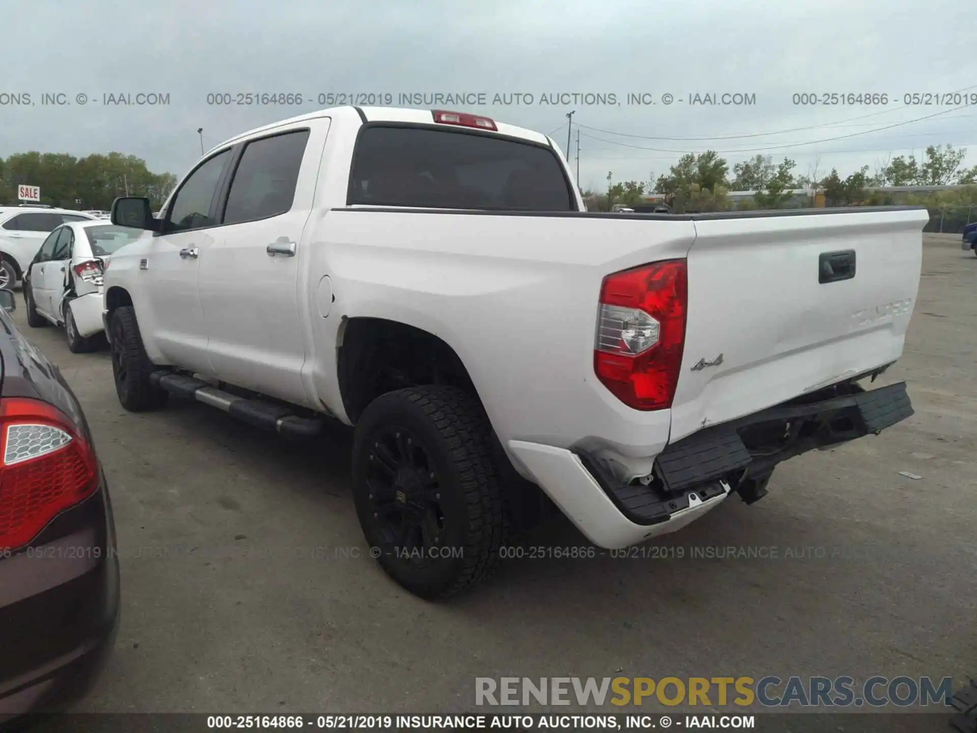 3 Photograph of a damaged car 5TFAY5F10KX781591 TOYOTA TUNDRA 2019