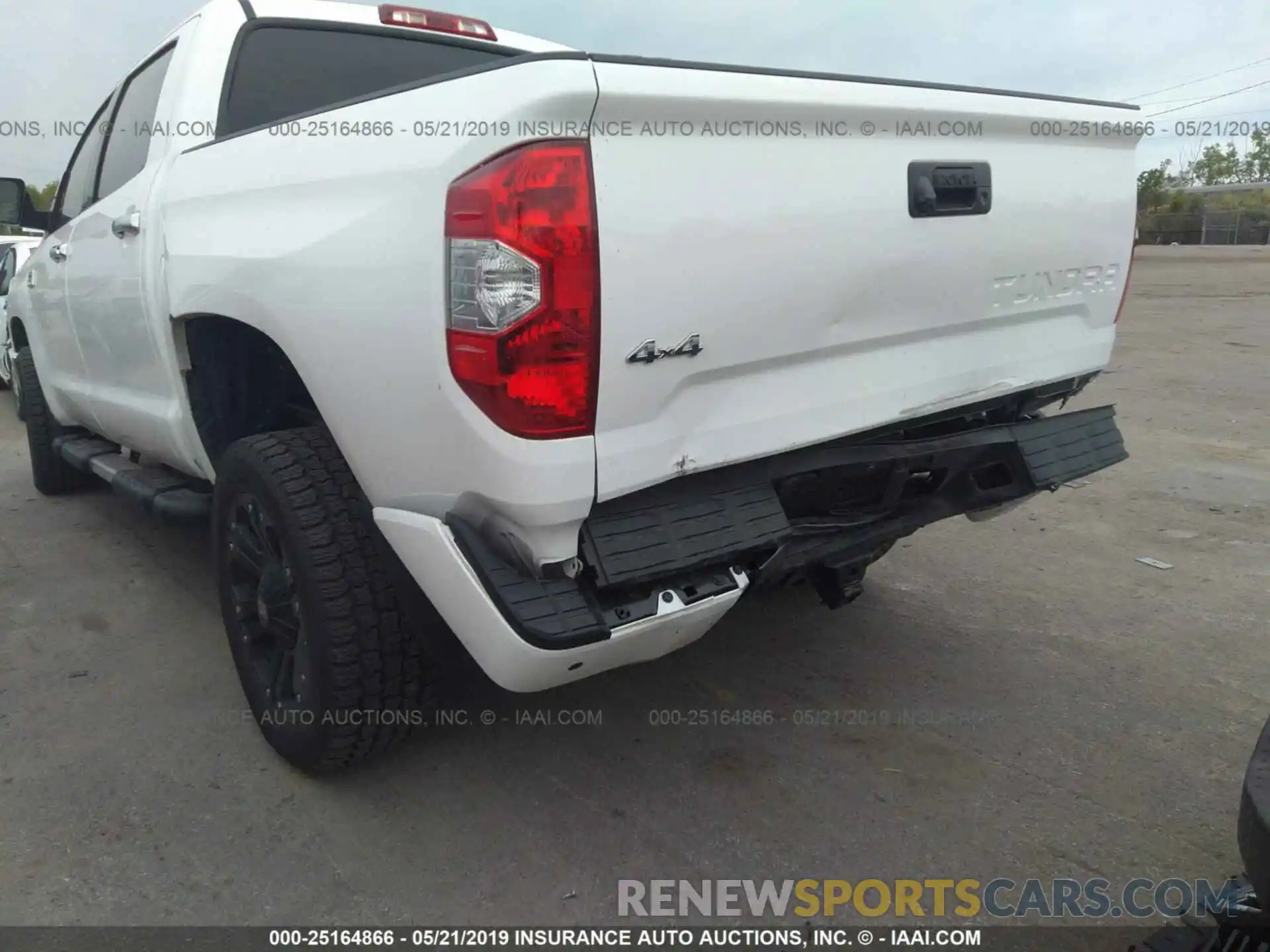 6 Photograph of a damaged car 5TFAY5F10KX781591 TOYOTA TUNDRA 2019