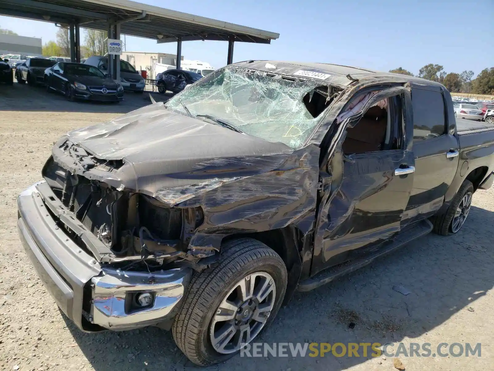 9 Photograph of a damaged car 5TFAY5F10KX786967 TOYOTA TUNDRA 2019