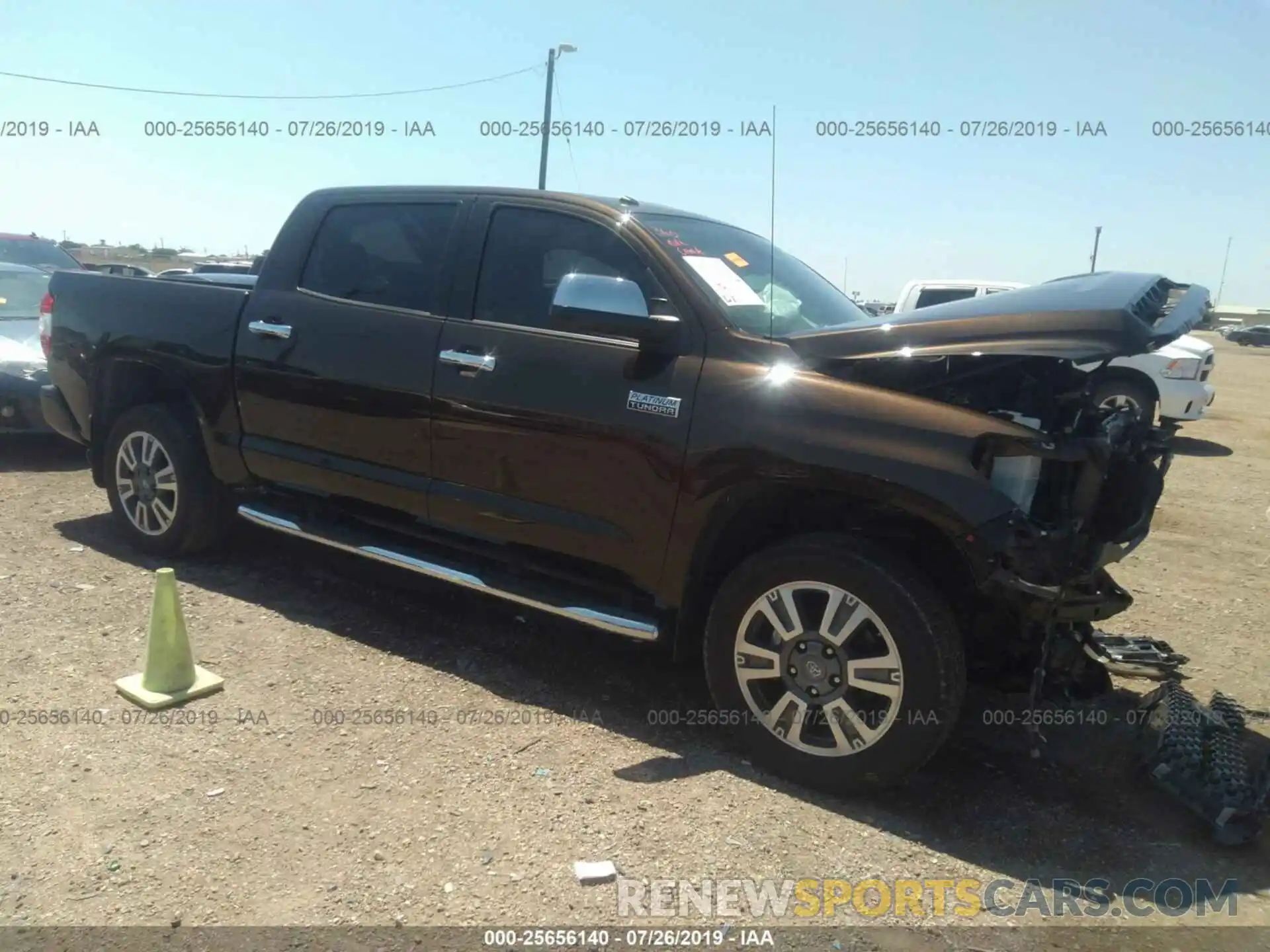 1 Photograph of a damaged car 5TFAY5F10KX789464 TOYOTA TUNDRA 2019