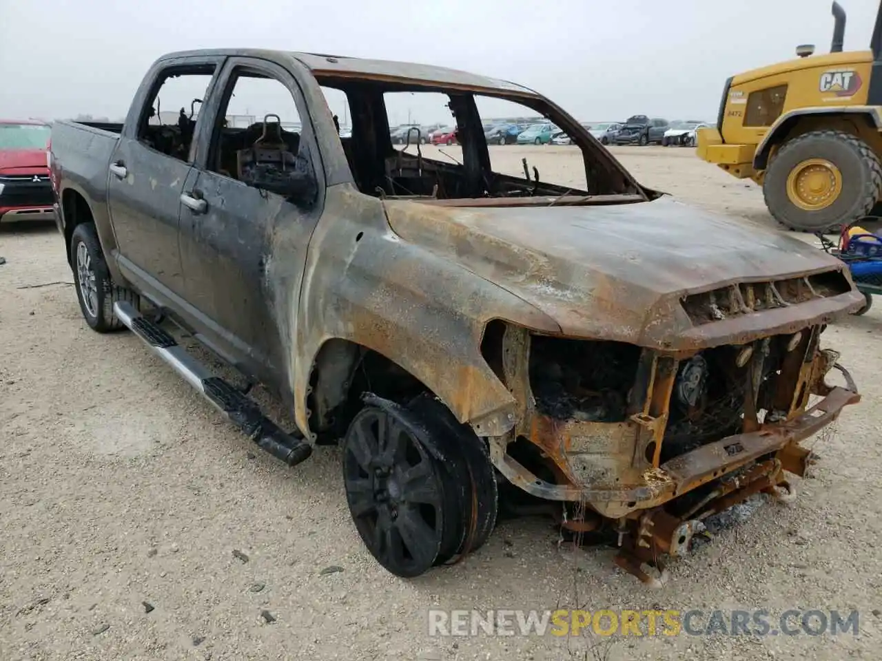 1 Photograph of a damaged car 5TFAY5F10KX813410 TOYOTA TUNDRA 2019