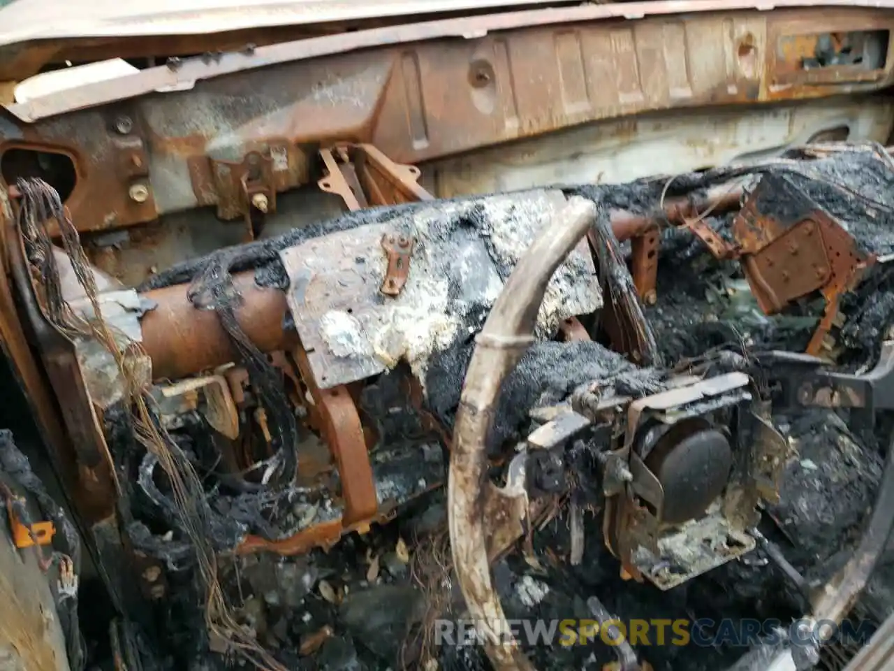 8 Photograph of a damaged car 5TFAY5F10KX813410 TOYOTA TUNDRA 2019