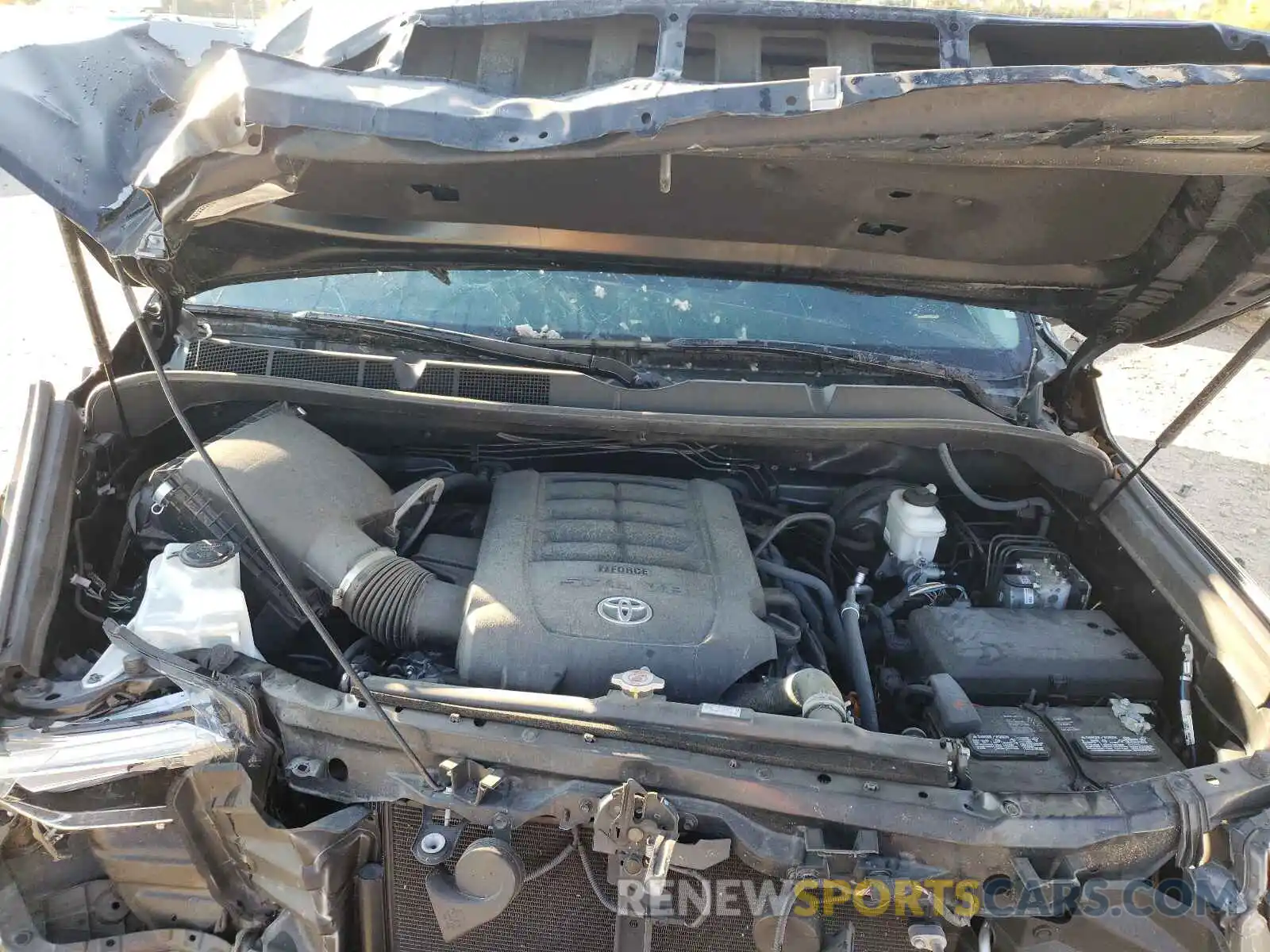 7 Photograph of a damaged car 5TFAY5F12KX824943 TOYOTA TUNDRA 2019