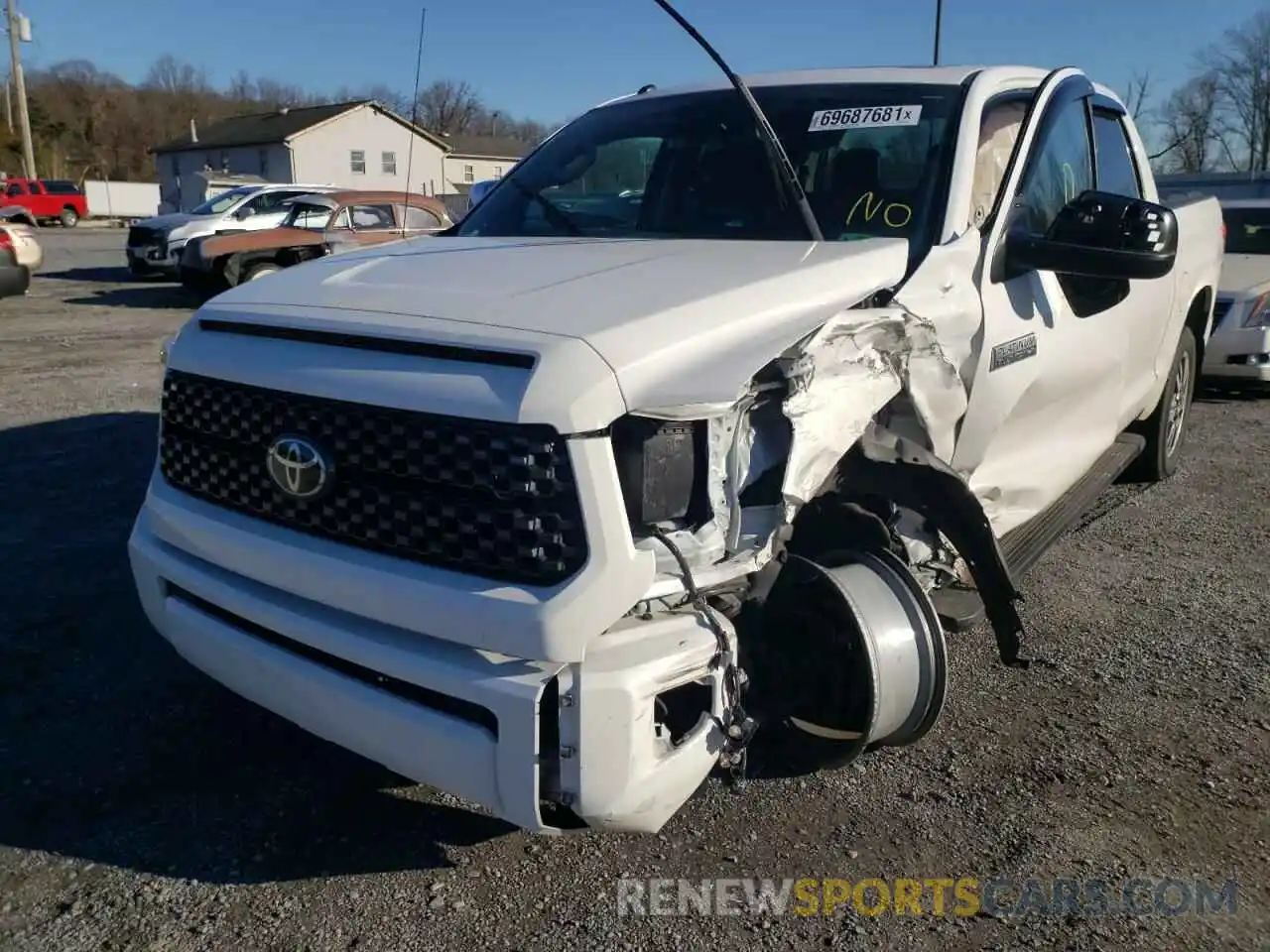 9 Photograph of a damaged car 5TFAY5F12KX828541 TOYOTA TUNDRA 2019