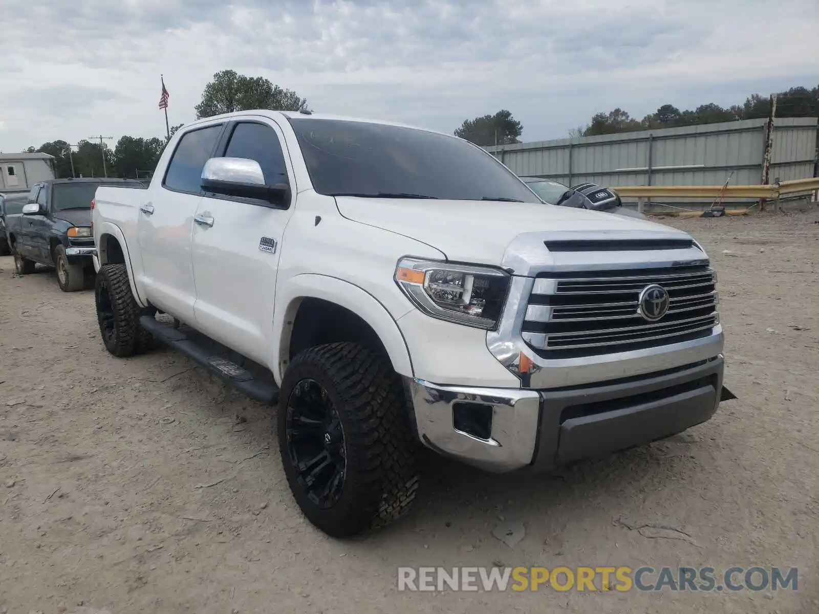 1 Photograph of a damaged car 5TFAY5F13KX780712 TOYOTA TUNDRA 2019