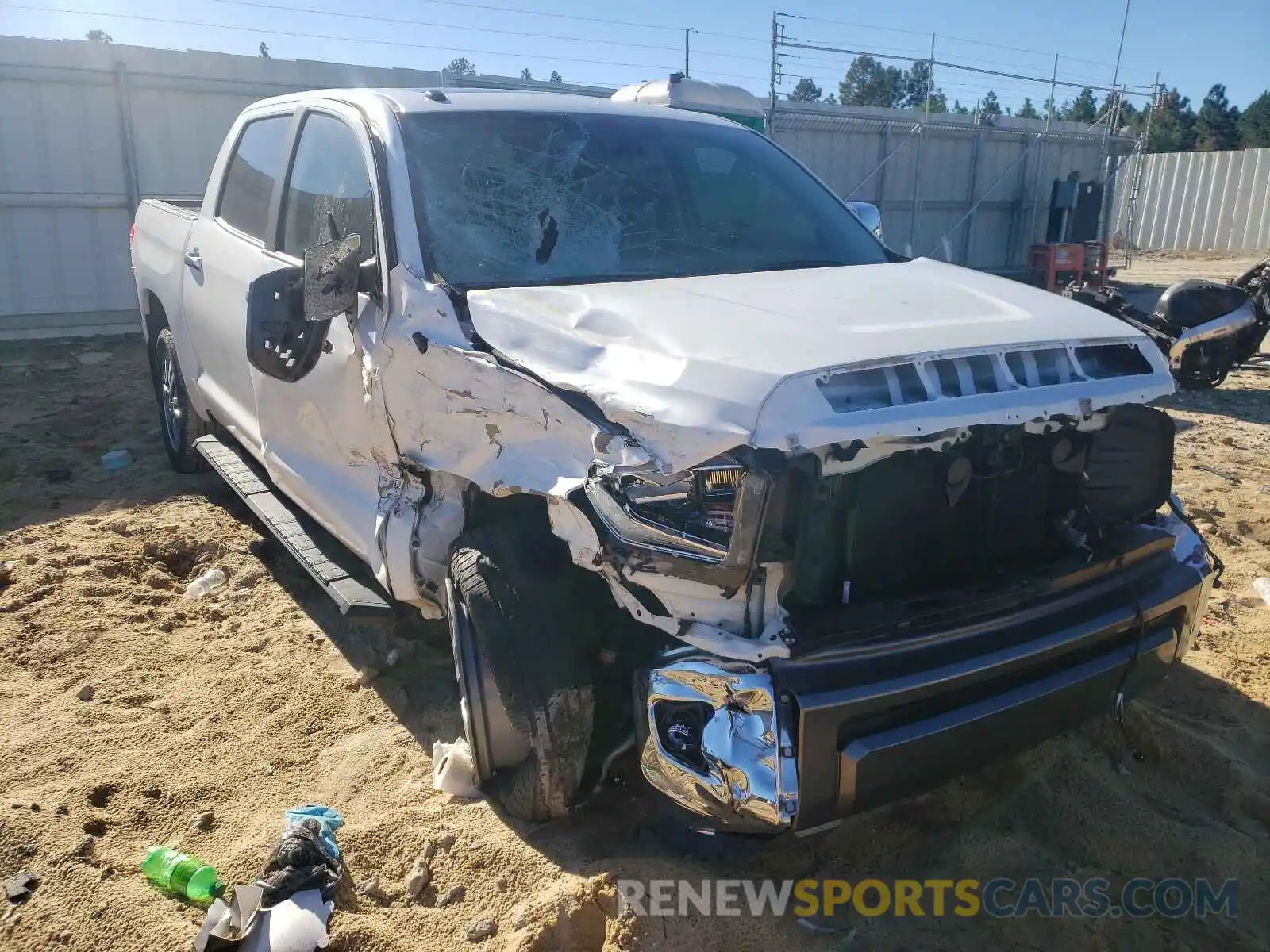 1 Photograph of a damaged car 5TFAY5F13KX824353 TOYOTA TUNDRA 2019