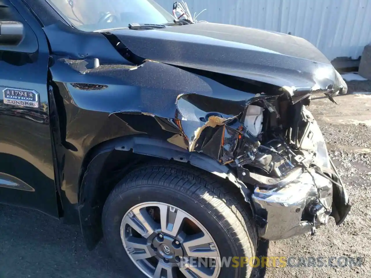 9 Photograph of a damaged car 5TFAY5F14KX838682 TOYOTA TUNDRA 2019