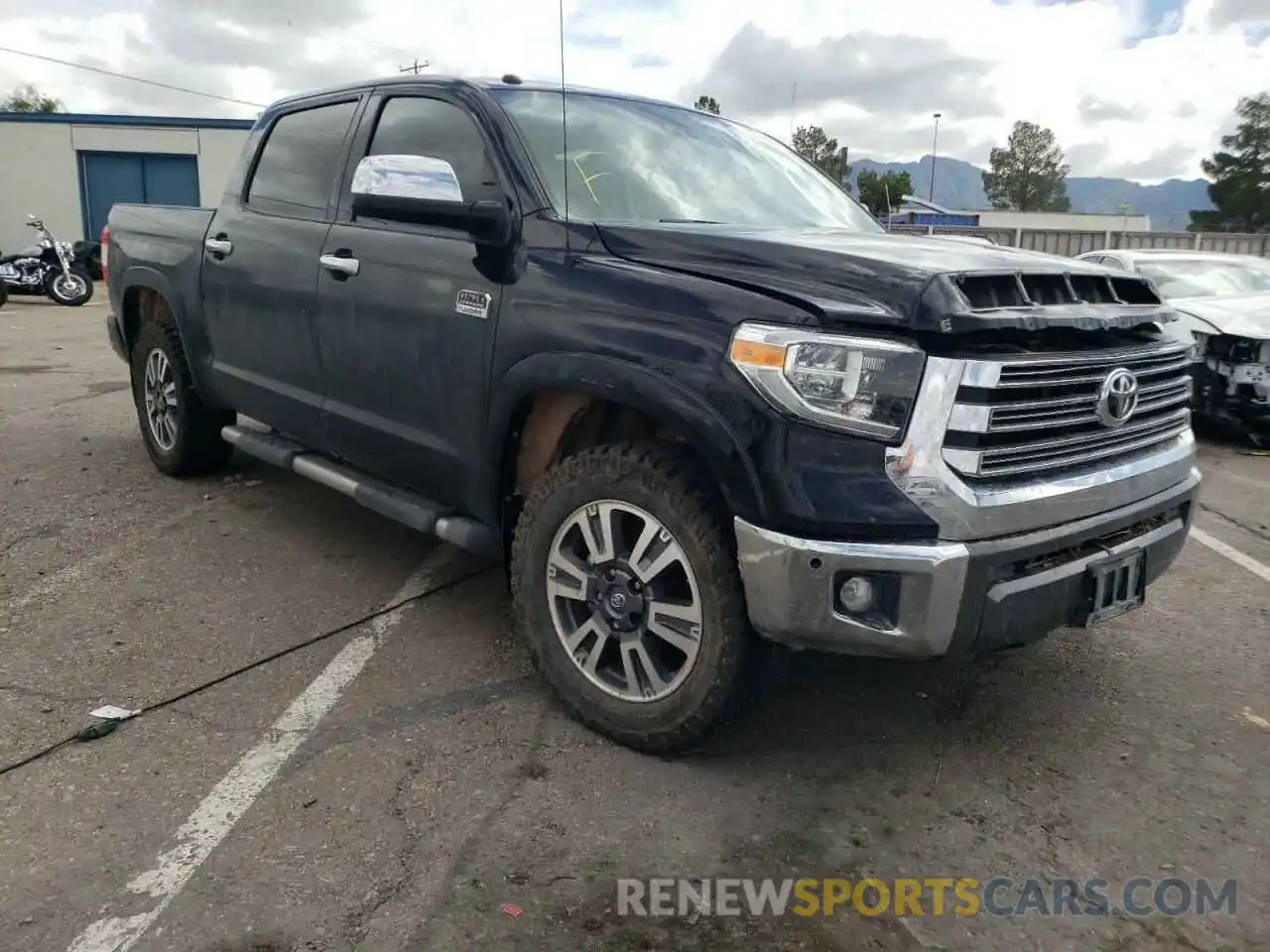 1 Photograph of a damaged car 5TFAY5F15KX786236 TOYOTA TUNDRA 2019