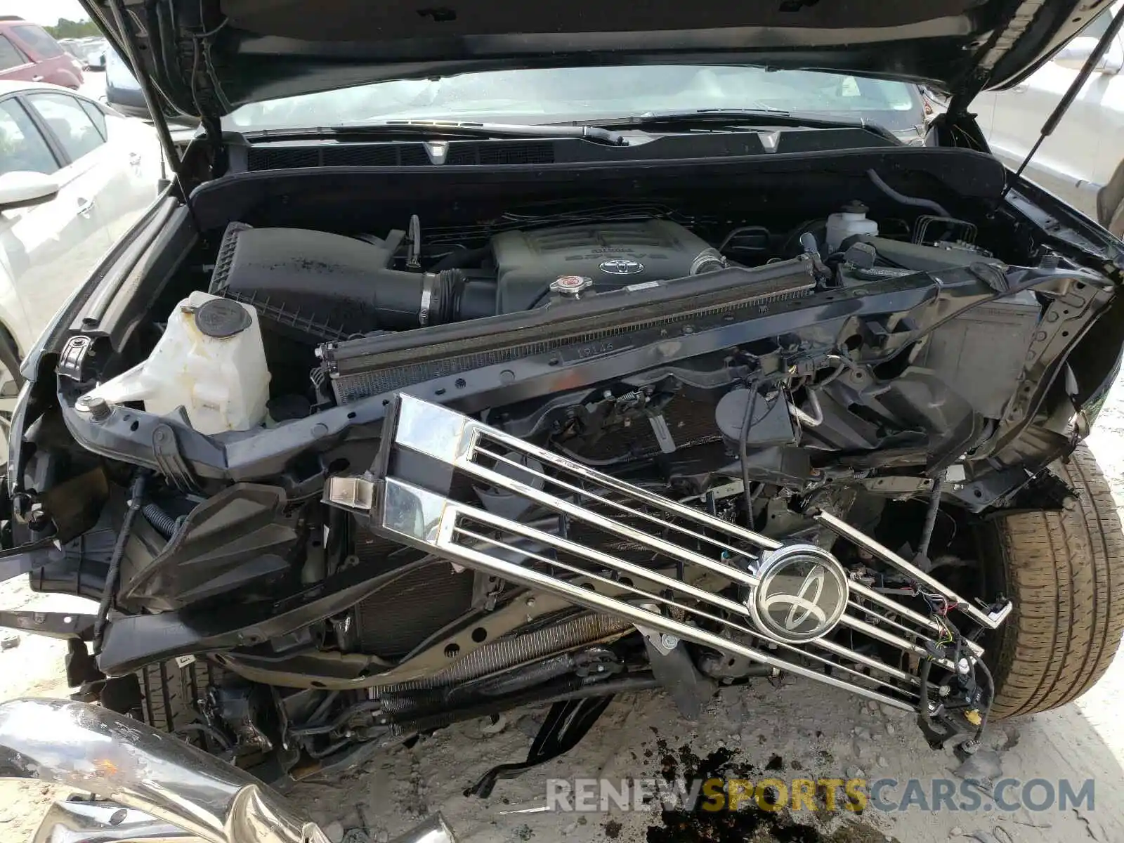 7 Photograph of a damaged car 5TFAY5F15KX805481 TOYOTA TUNDRA 2019