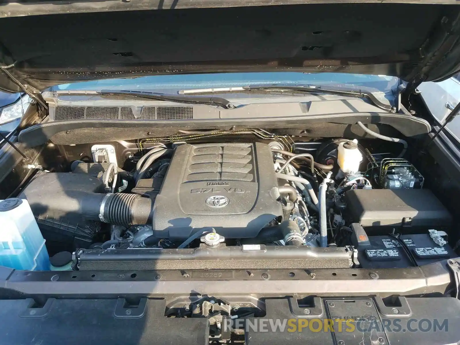 7 Photograph of a damaged car 5TFAY5F15KX843678 TOYOTA TUNDRA 2019