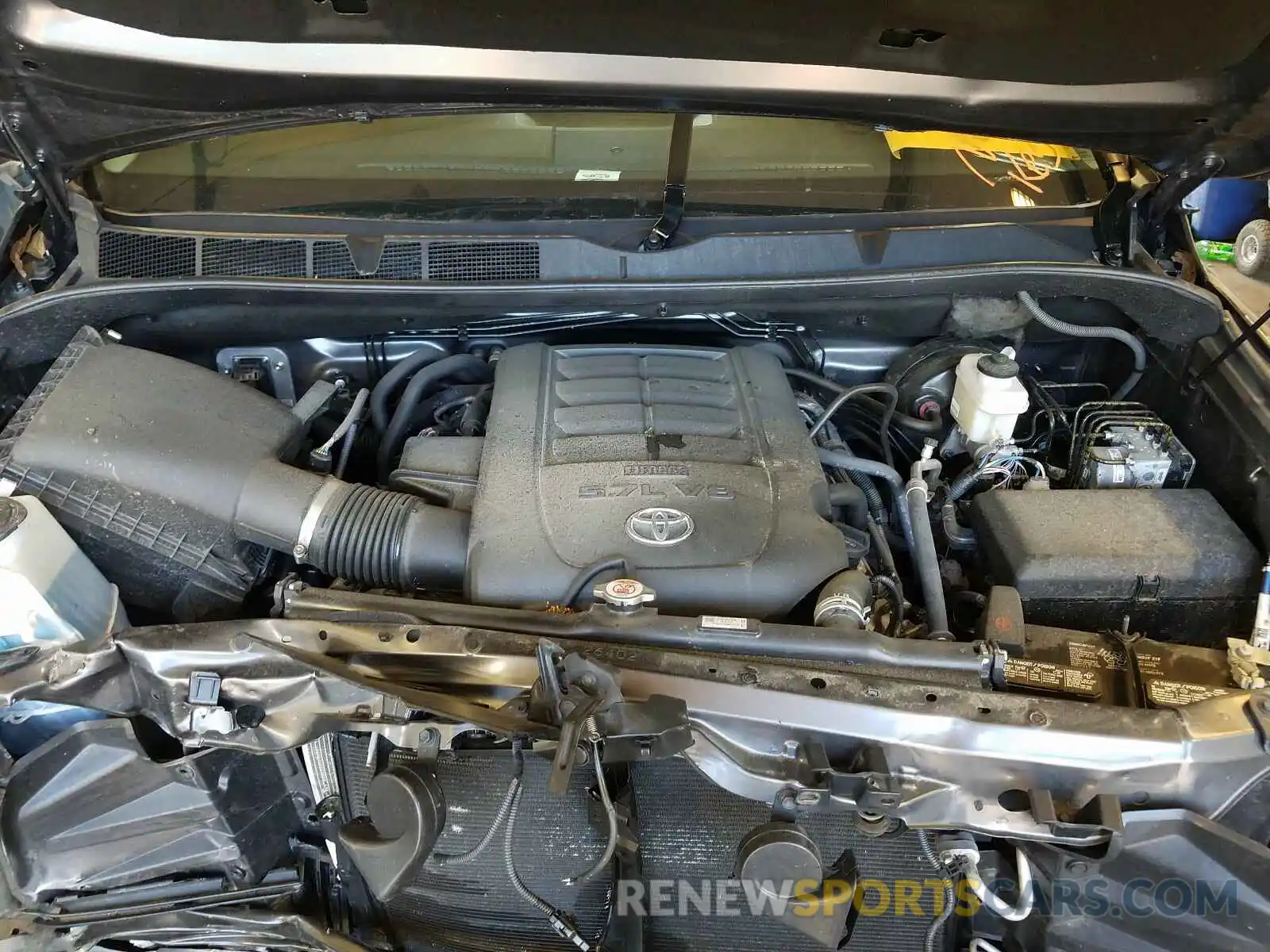 7 Photograph of a damaged car 5TFAY5F15KX868841 TOYOTA TUNDRA 2019