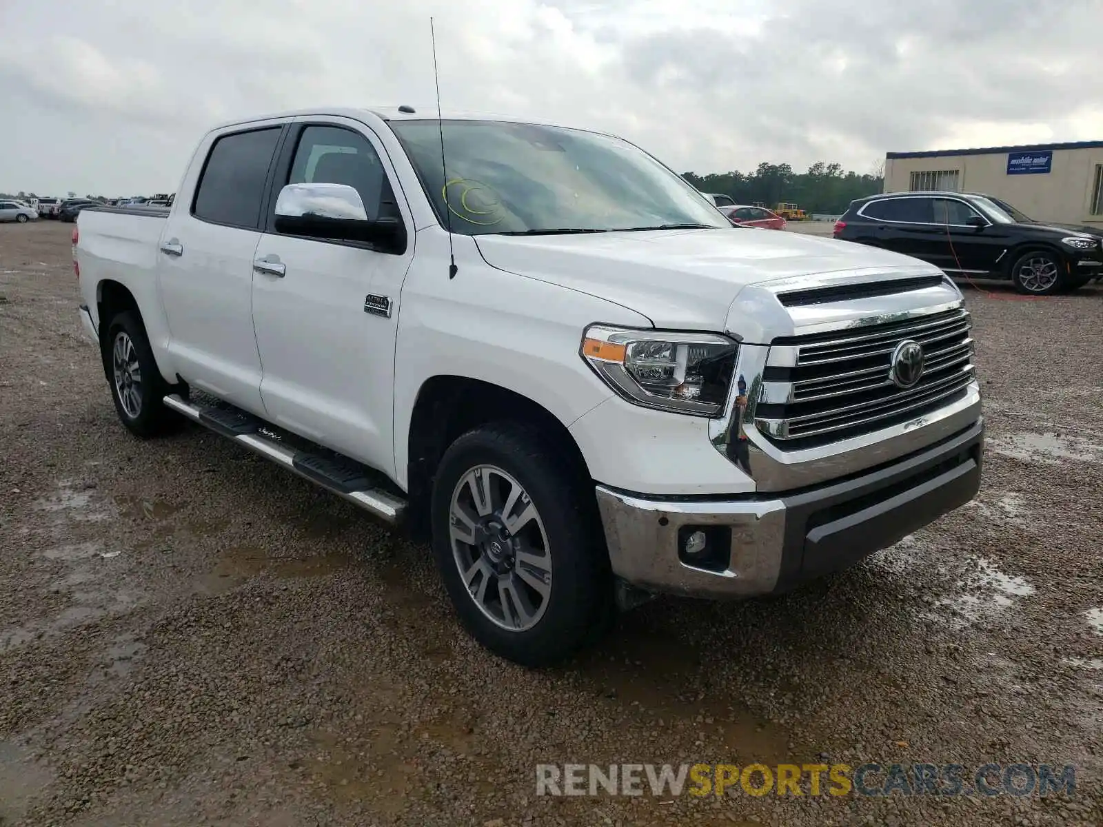 1 Photograph of a damaged car 5TFAY5F16KX782728 TOYOTA TUNDRA 2019