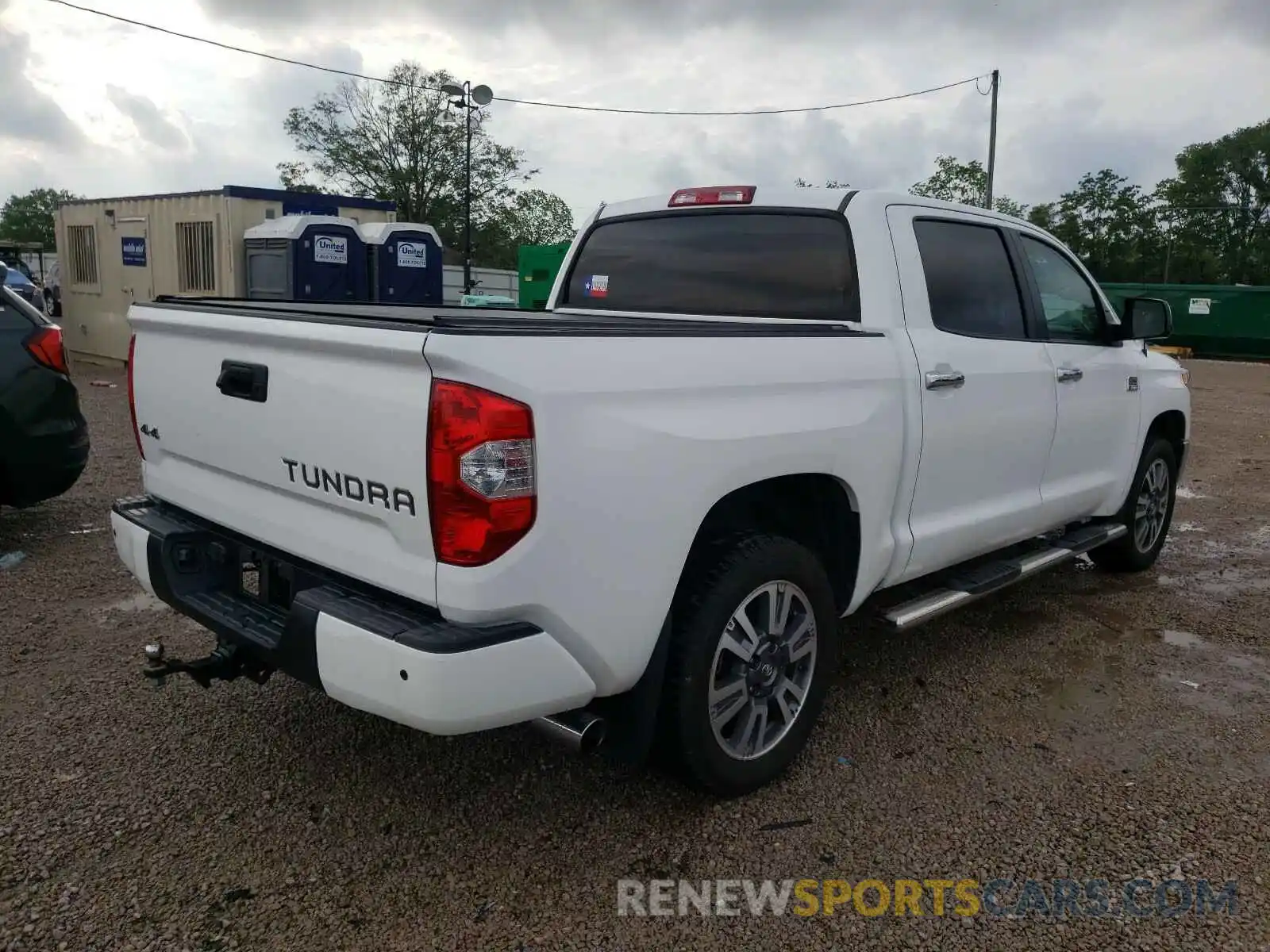 4 Photograph of a damaged car 5TFAY5F16KX782728 TOYOTA TUNDRA 2019