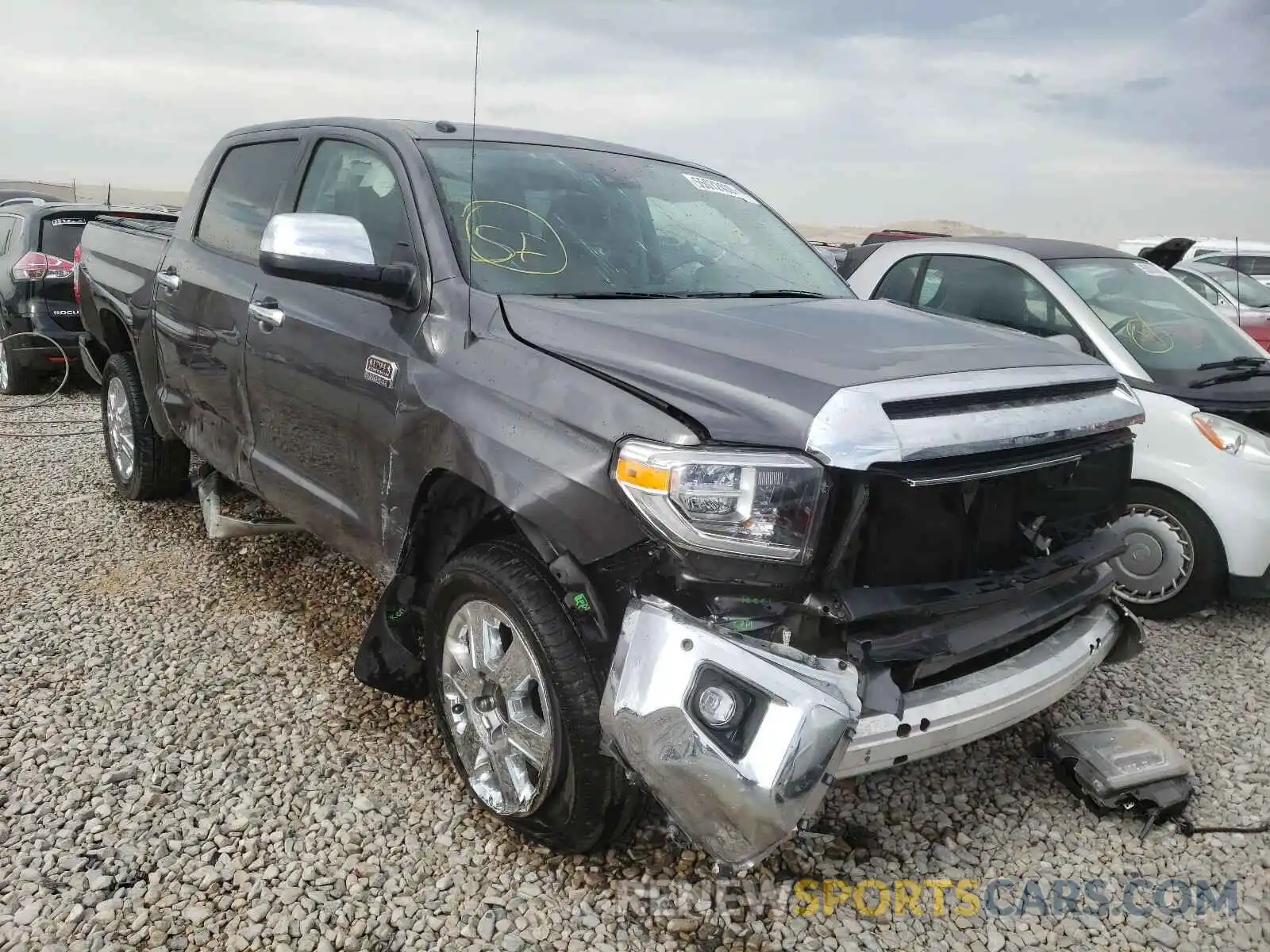 1 Photograph of a damaged car 5TFAY5F16KX785919 TOYOTA TUNDRA 2019