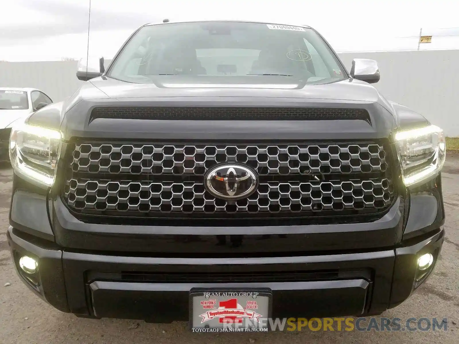 9 Photograph of a damaged car 5TFAY5F16KX846718 TOYOTA TUNDRA 2019