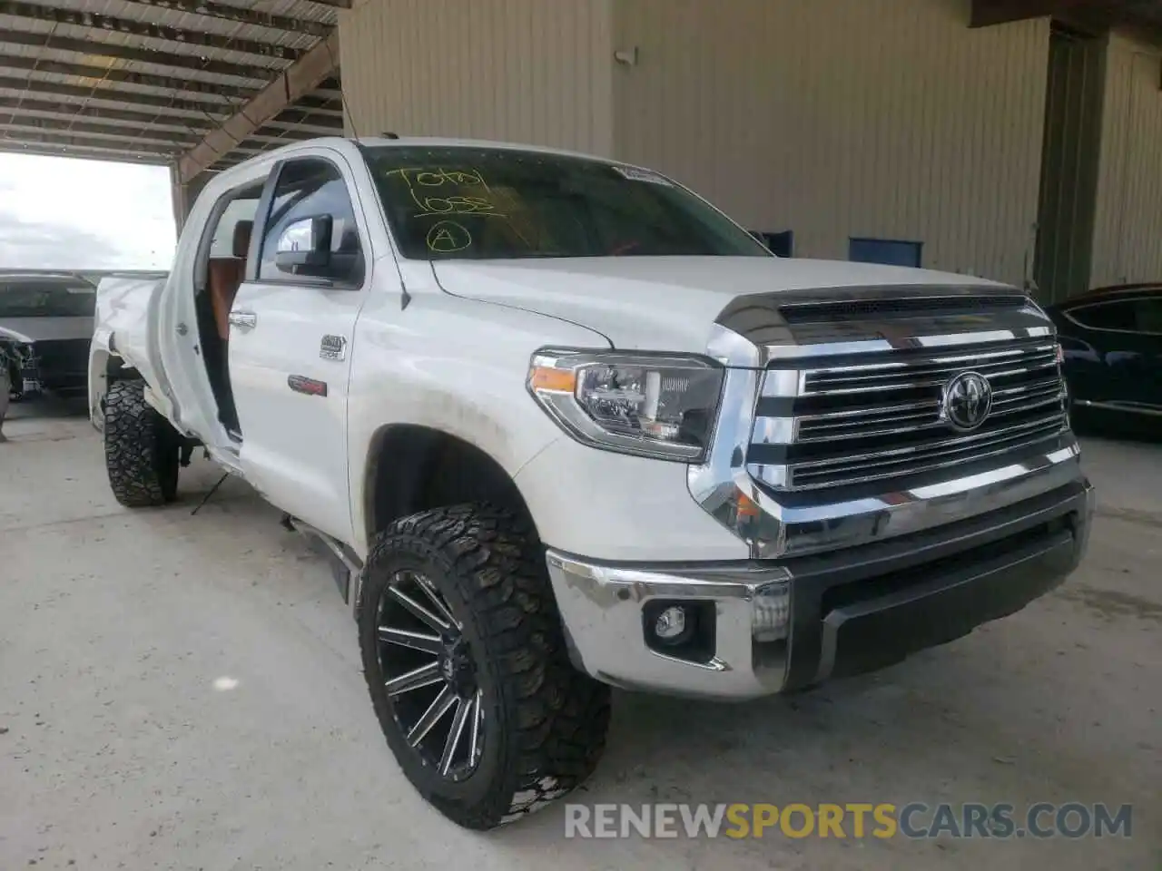 1 Photograph of a damaged car 5TFAY5F17KX832861 TOYOTA TUNDRA 2019